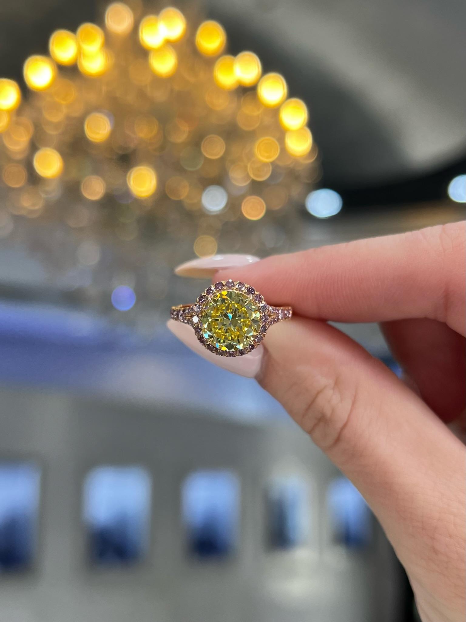 David Rosenberg 2.61 Carat Round Fancy Vivid Yellow GIA Diamond Engagement Ring For Sale 5