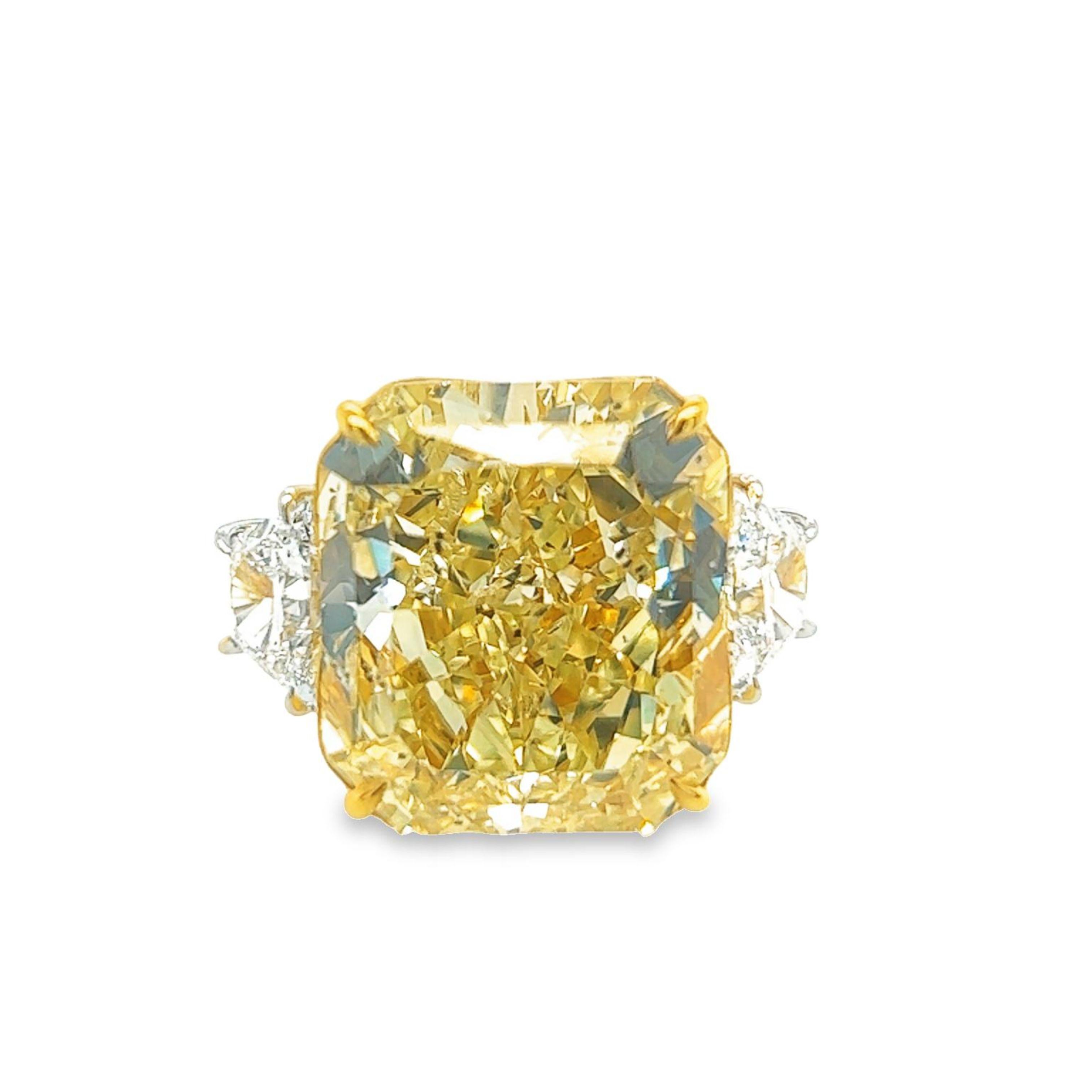 Verlobungsring mit 32,01 Karat strahlendem gelbem GIA-Diamant im Angebot 3