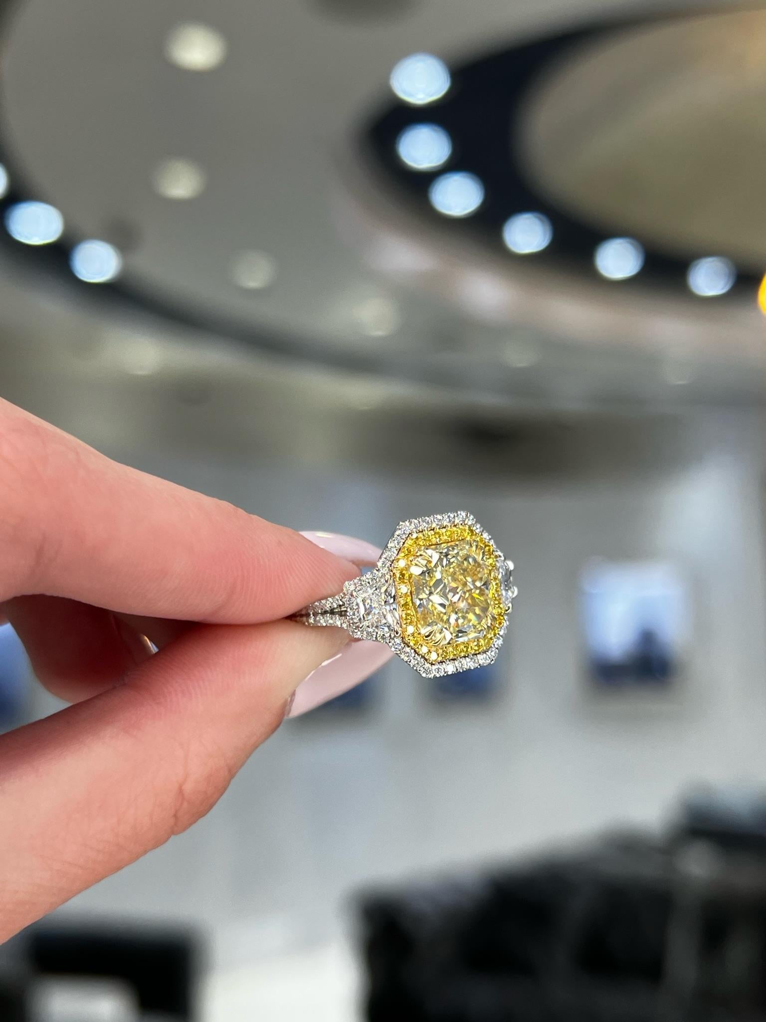 David Rosenberg Verlobungsring mit 3,67 Karat strahlendem gelbem VVS2 GIA Diamant im Angebot 9
