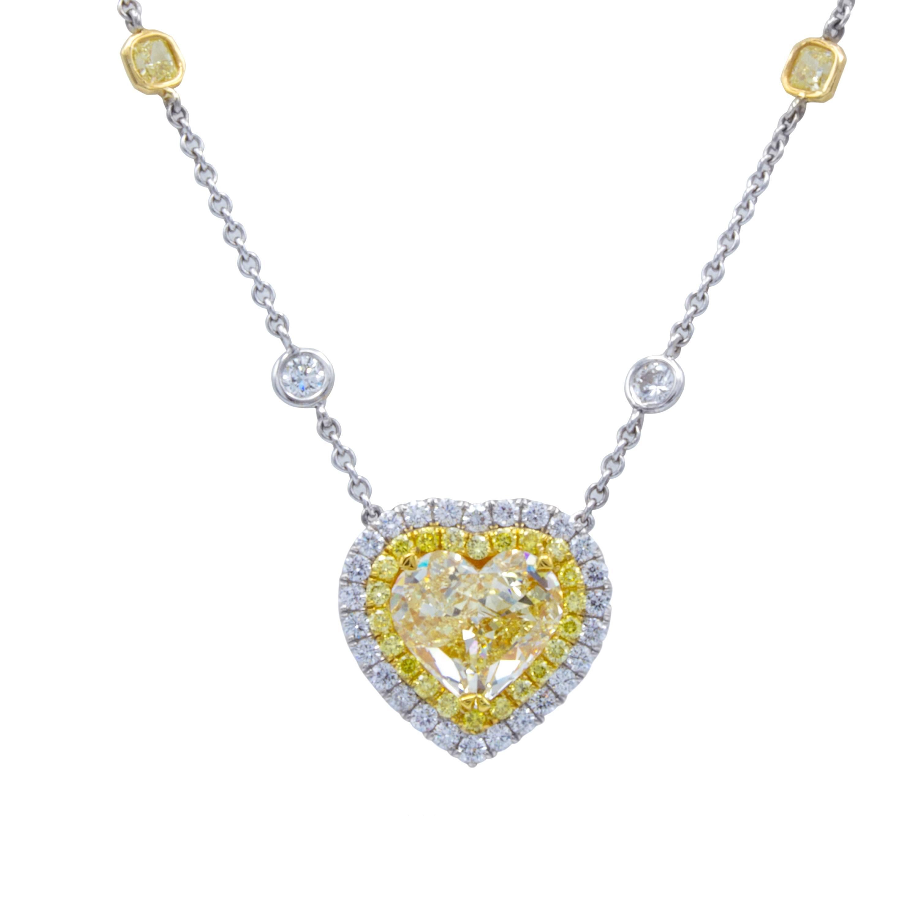 Moderne David Rosenberg, collier en forme de cœur en diamant jaune clair fantaisie de 3,97 carats certifié GIA en vente