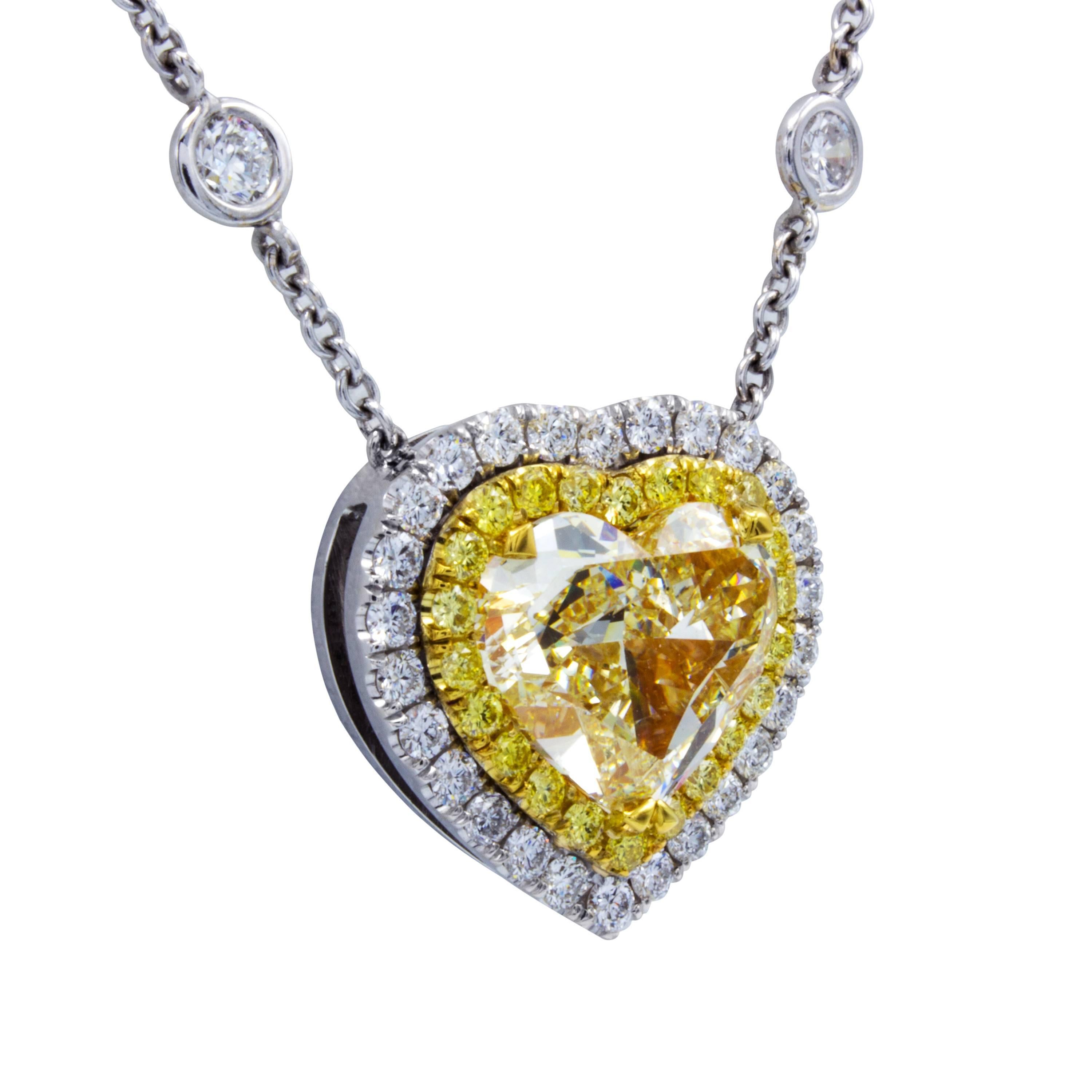 David Rosenberg, collier en forme de cœur en diamant jaune clair fantaisie de 3,97 carats certifié GIA Neuf - En vente à Boca Raton, FL