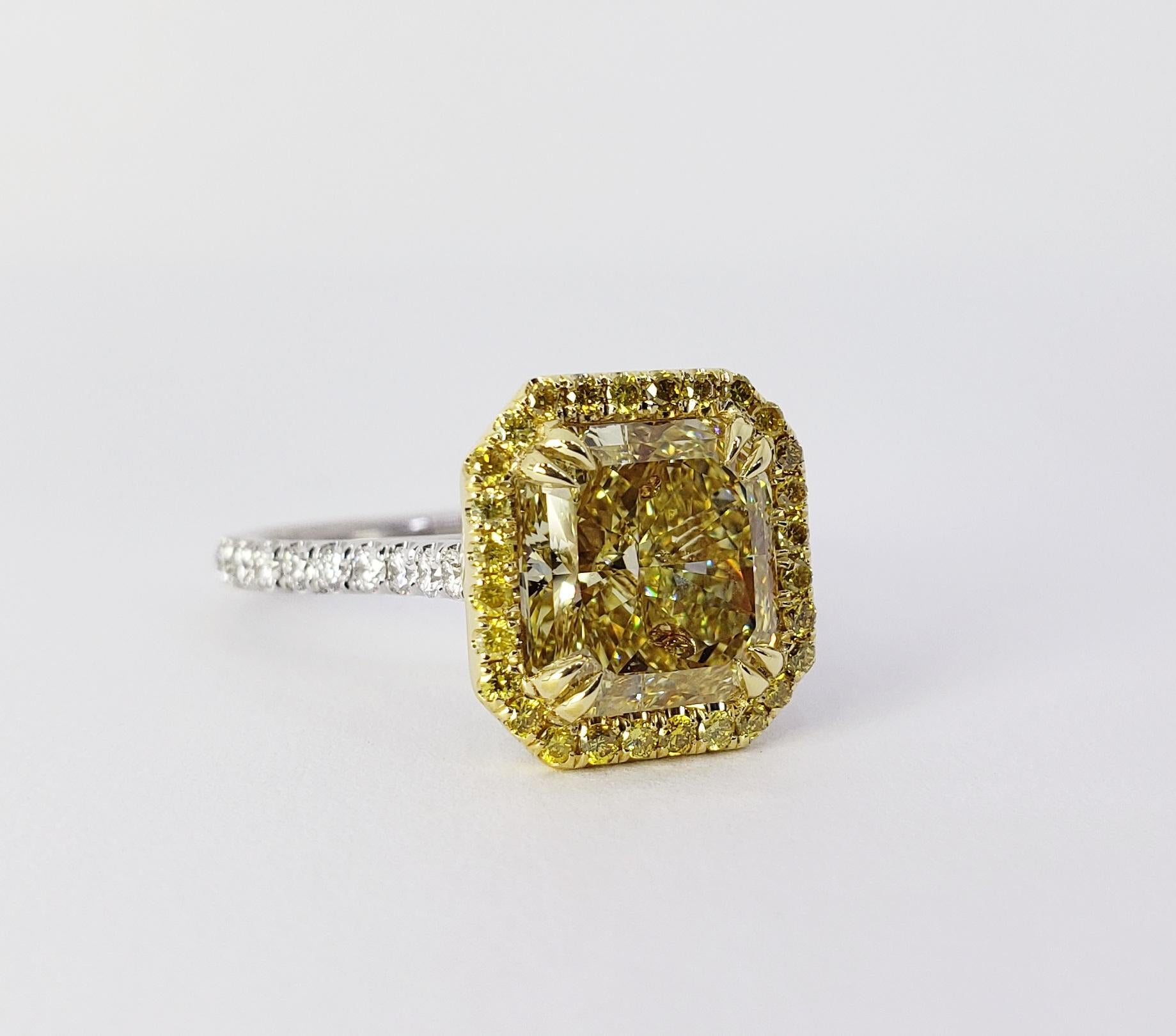 Radiant Cut David Rosenberg 4.03 Ct Radiant FIY/VS2 GIA Halo Diamond Engagement Wedding Ring For Sale