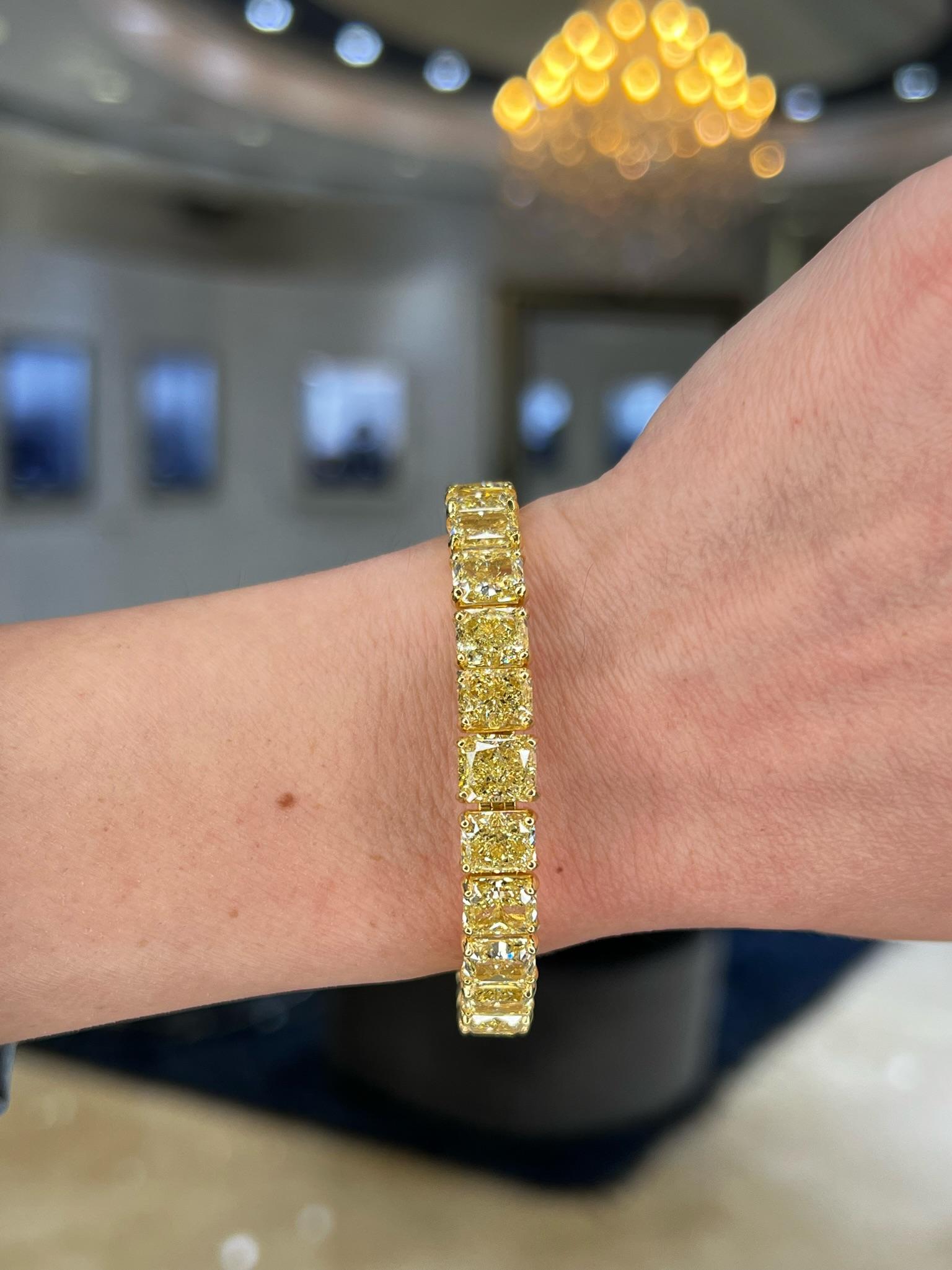 David Rosenberg Bracelet tennis GIA avec diamant jaune fantaisie radiant de 42,75 carats poids total  en vente 5