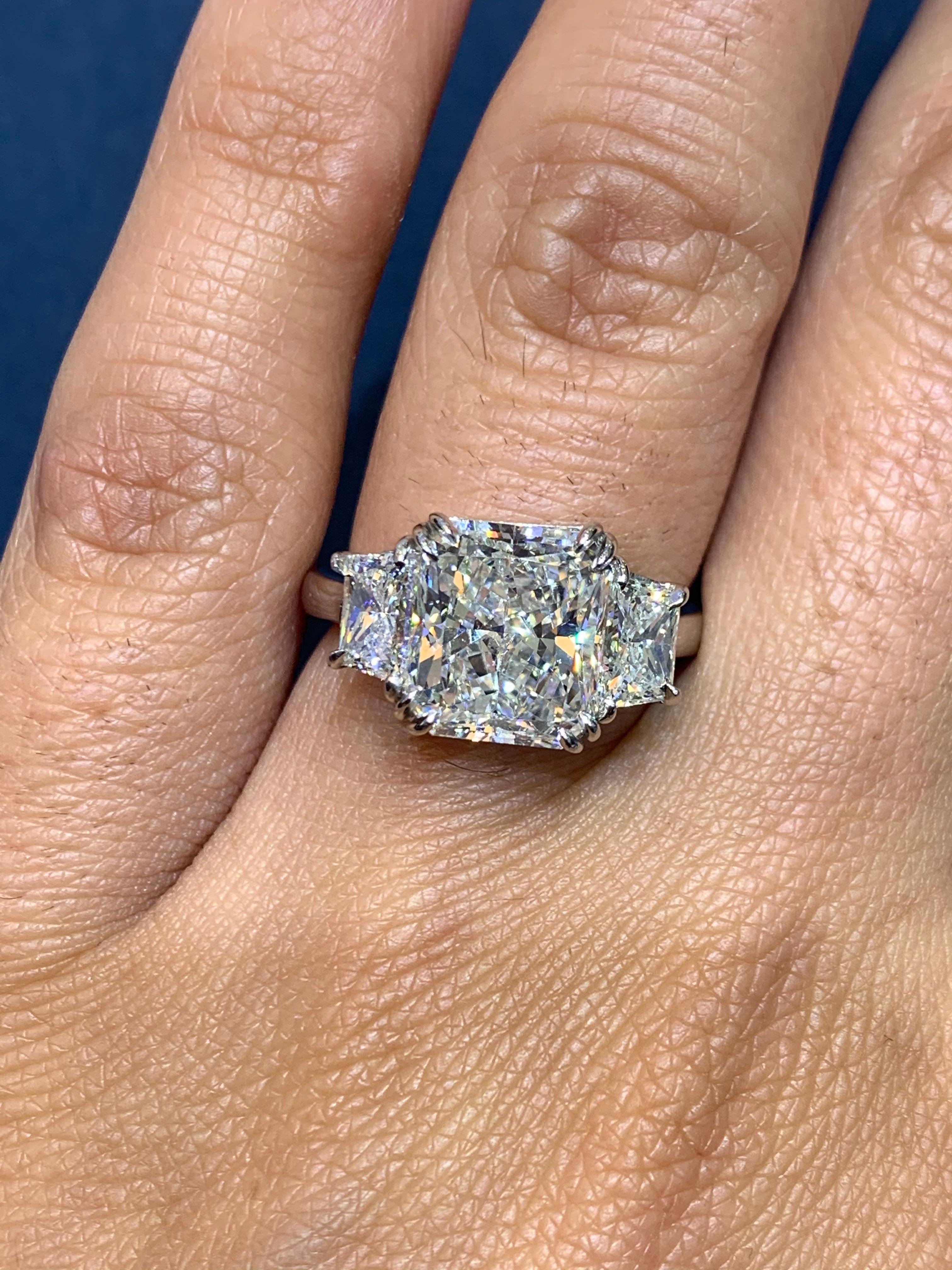David Rosenberg 4.34 Carat Radiant Cut GIA Platinum Diamond Engagement Ring For Sale 2