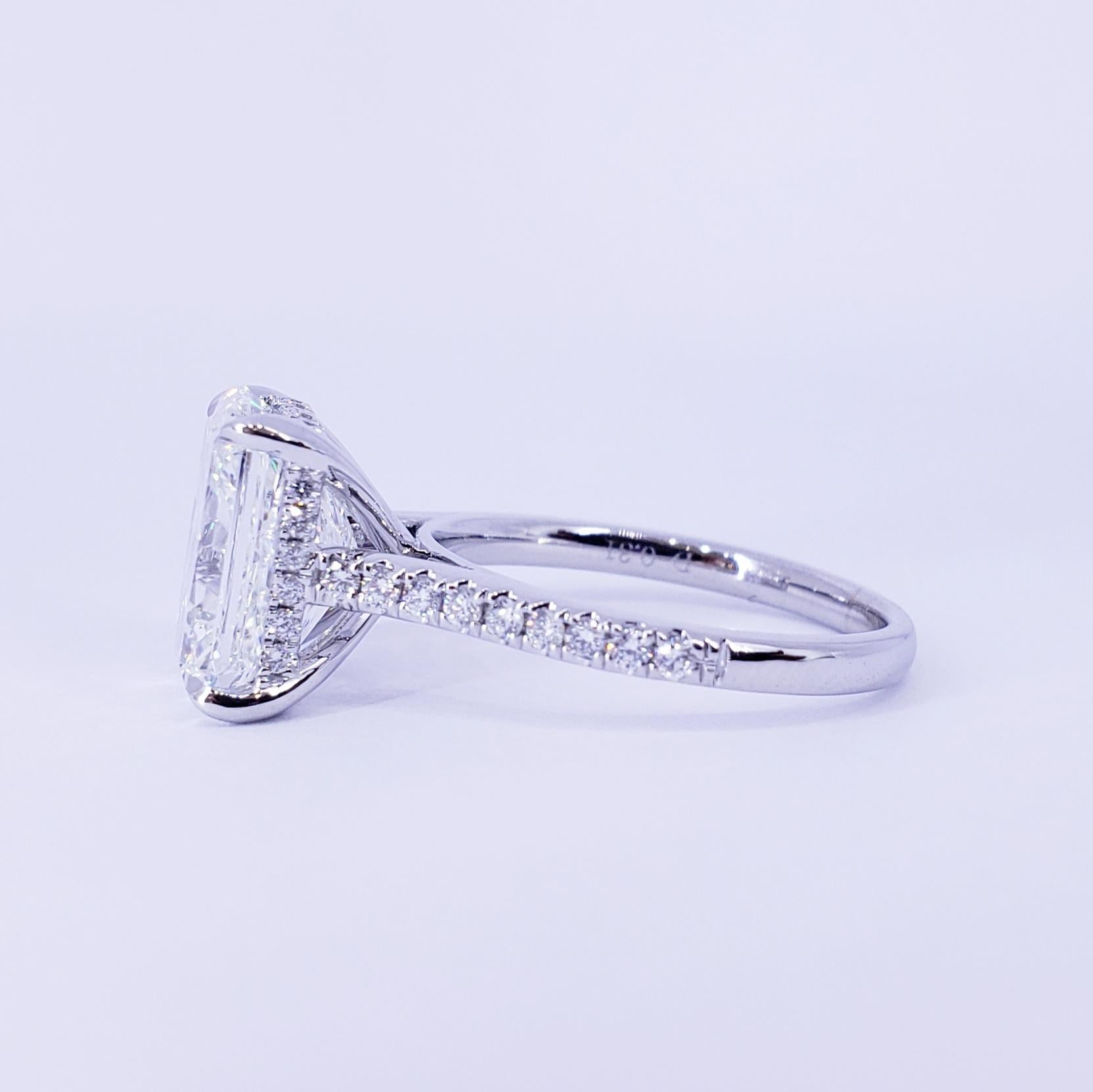 Verlobungsring mit 5,02 Karat GIA-Diamant im Strahlenschliff von David Rosenberg (Moderne) im Angebot
