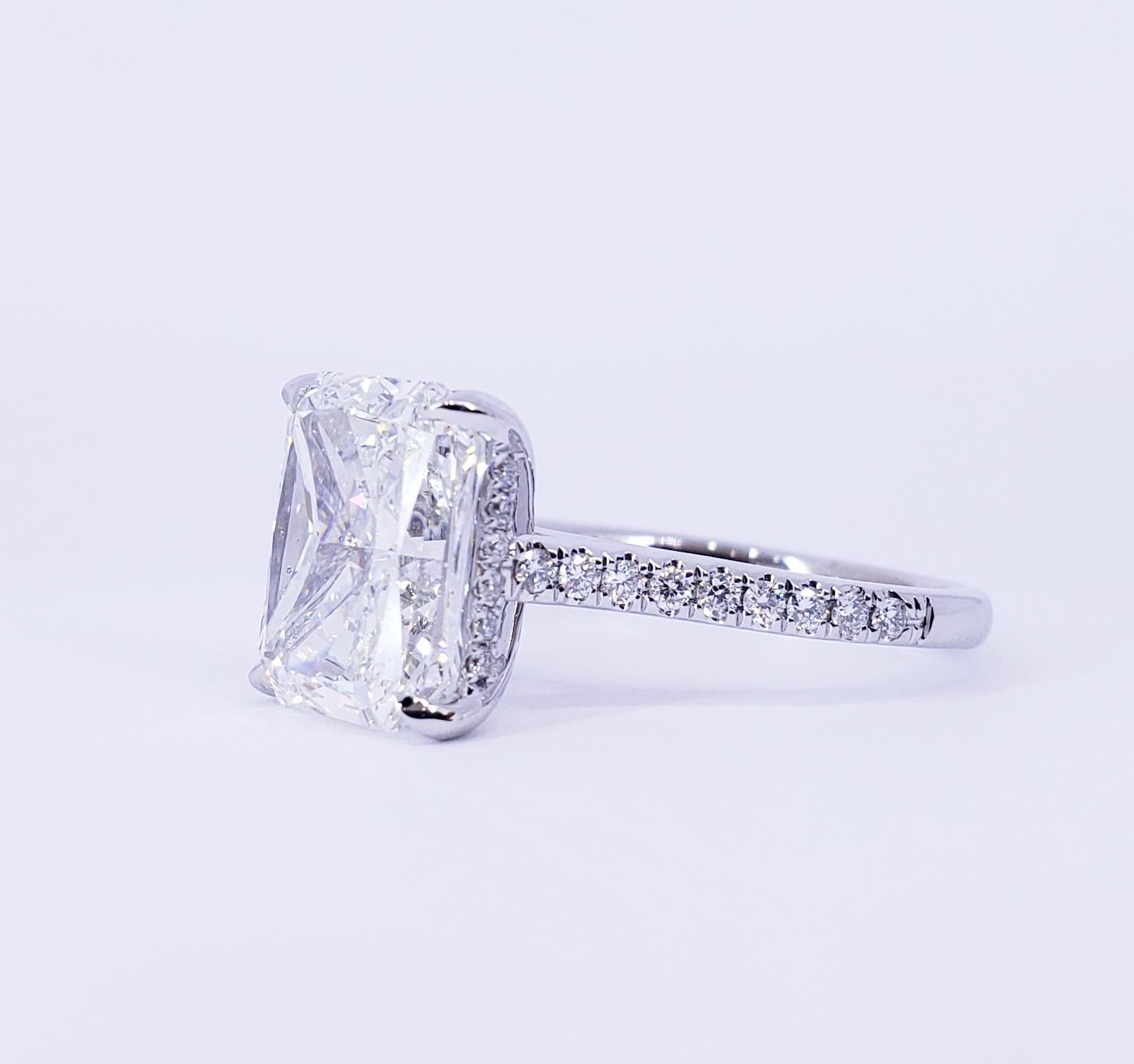 Verlobungsring mit 5,02 Karat GIA-Diamant im Strahlenschliff von David Rosenberg (Radiantschliff) im Angebot