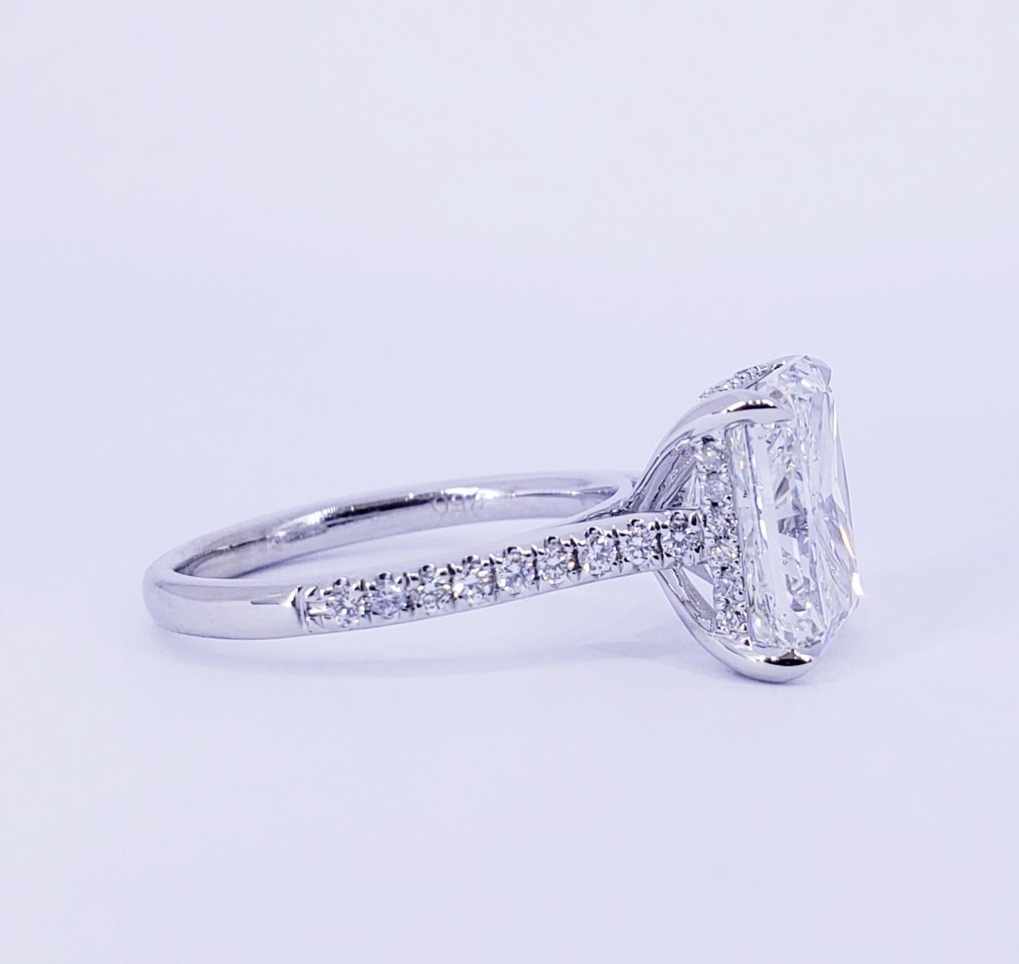 Women's David Rosenberg 5.02 Carat Radiant Cut GIA Diamond Wedding Engagement Ring For Sale