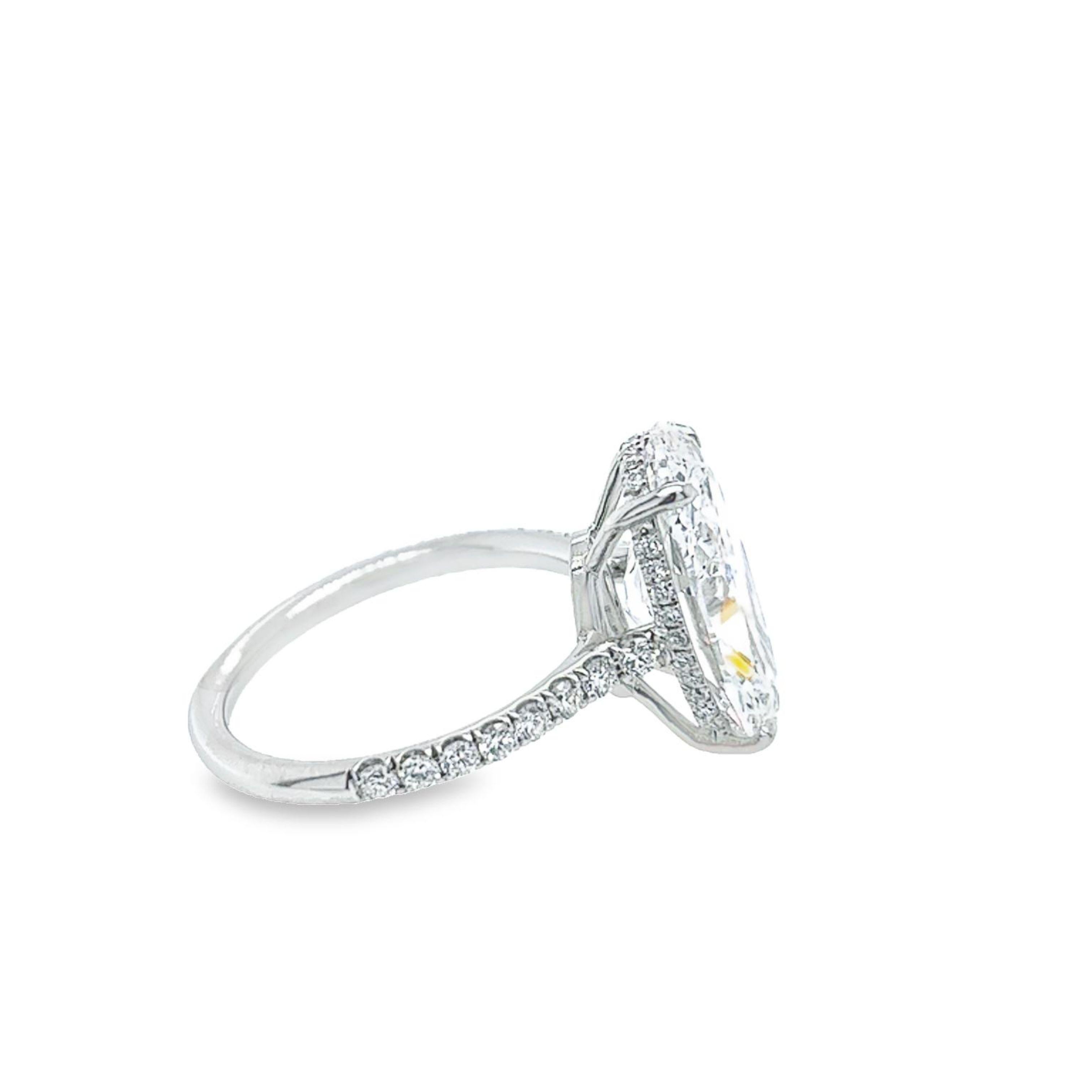 Verlobungsring mit 5,18 Karat ovalem D/SI2 GIA Diamant von David Rosenberg im Angebot 1