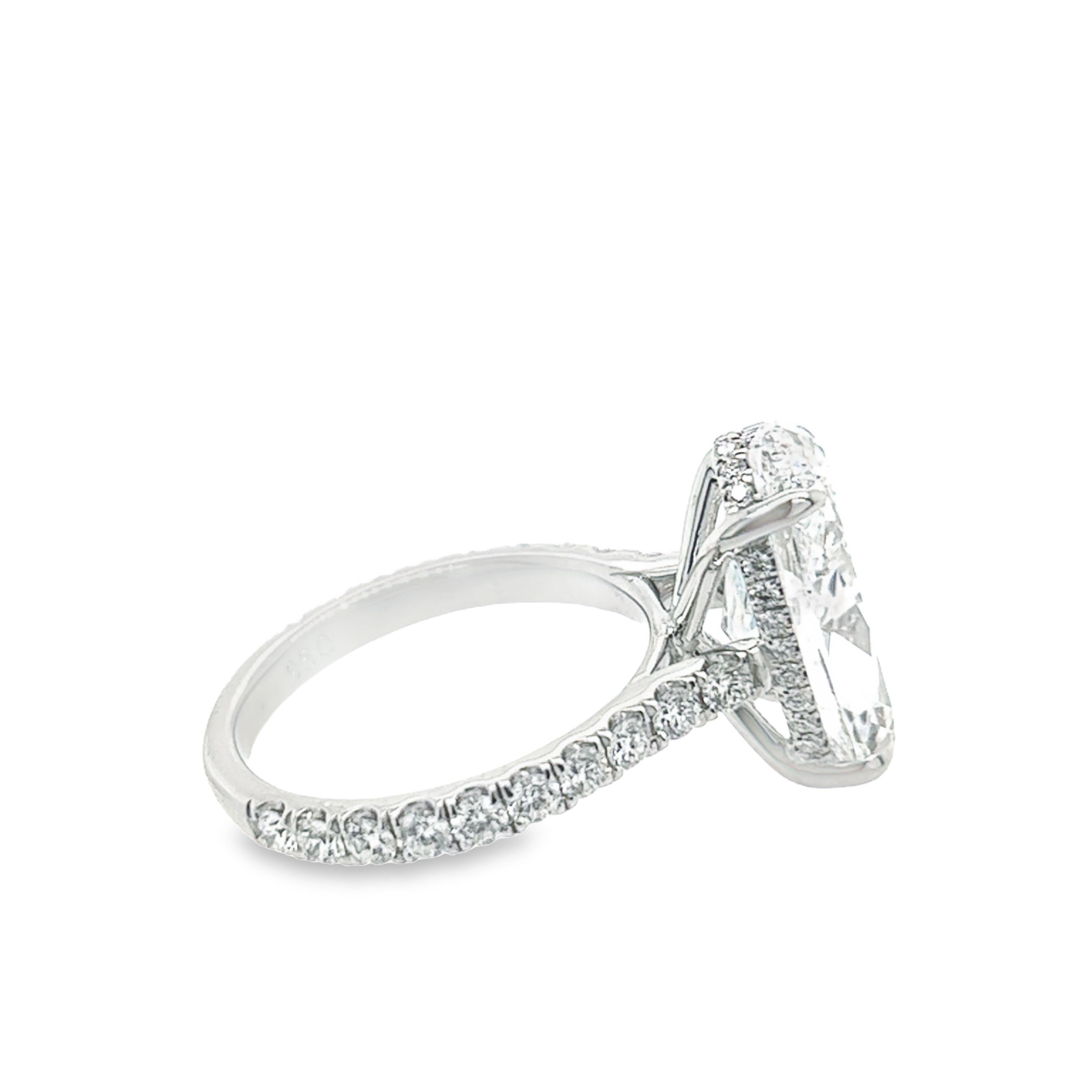 David Rosenberg, bague de fiançailles en diamant de forme ovale de 6,01 carats D/SI2, certifié GIA Pour femmes en vente