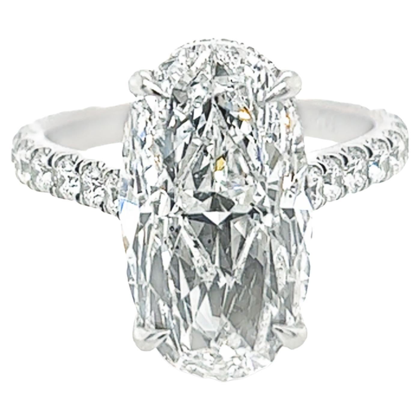 David Rosenberg, bague de fiançailles en diamant de forme ovale de 6,01 carats D/SI2, certifié GIA en vente