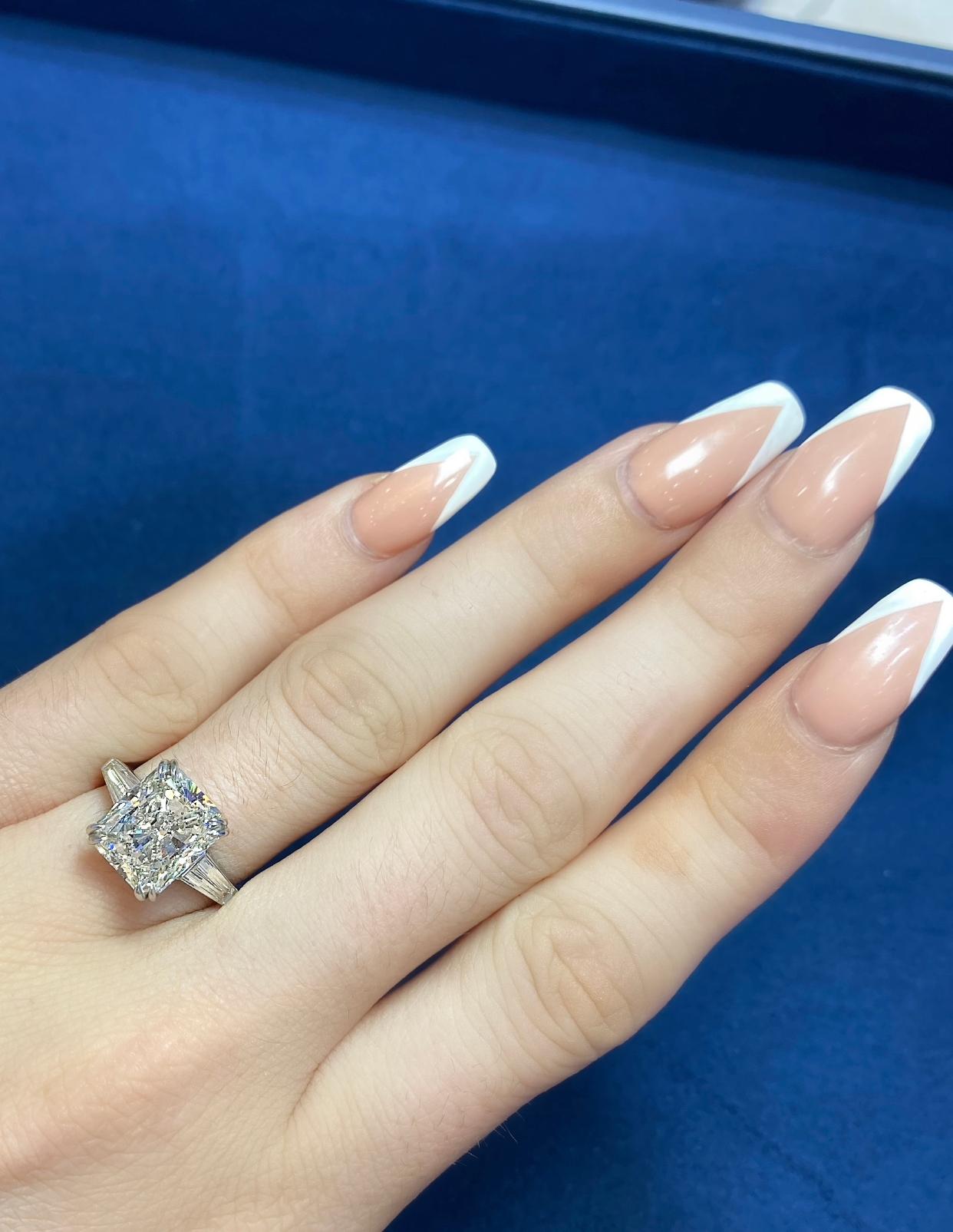 David Rosenberg 6.05 Carat Radiant J/SI2 GIA Three-Stone Diamond Engagement Ring In New Condition In Boca Raton, FL