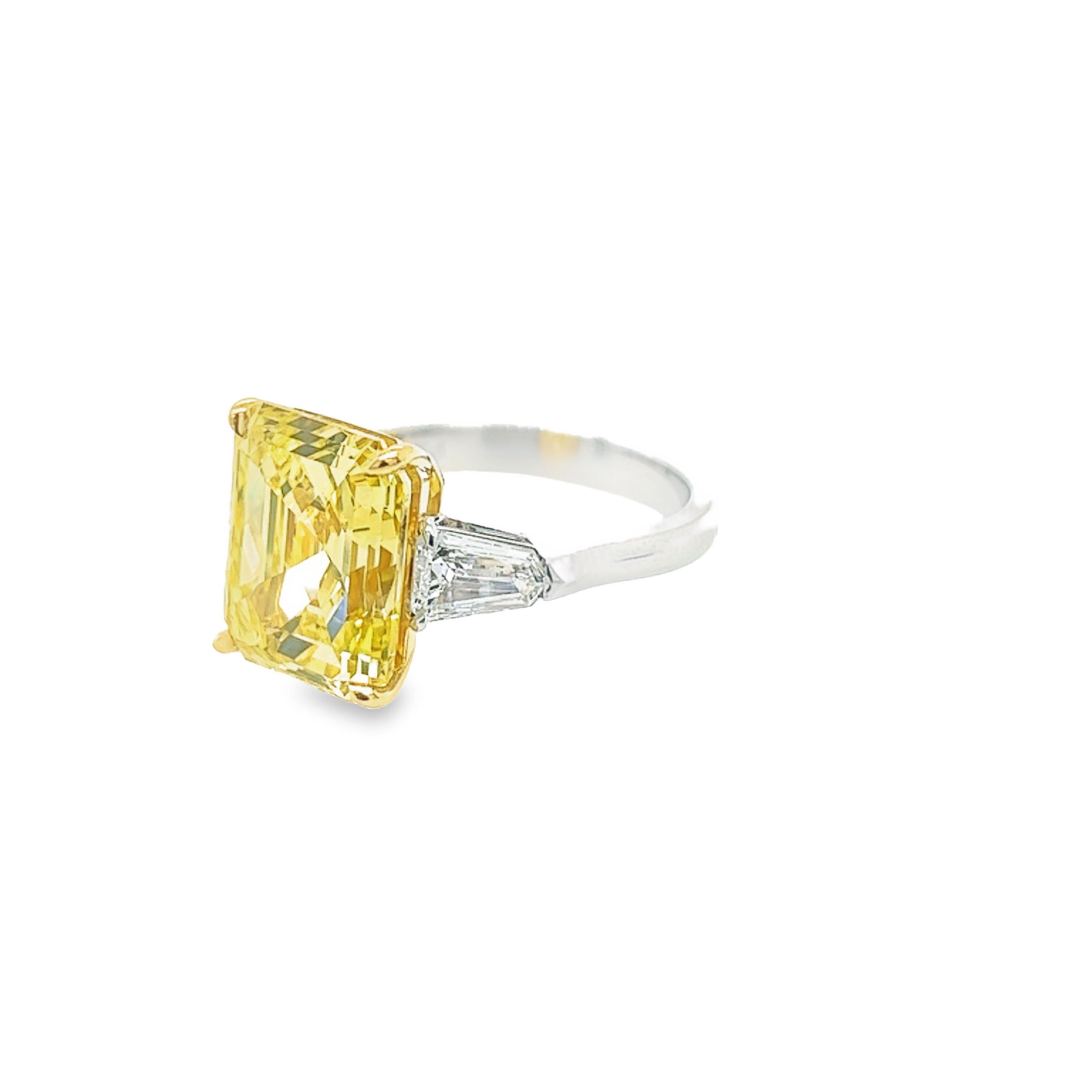 Modern David Rosenberg 6.40ct Emerald Fancy Vivid Yellow GIA Diamond Engagement Ring For Sale