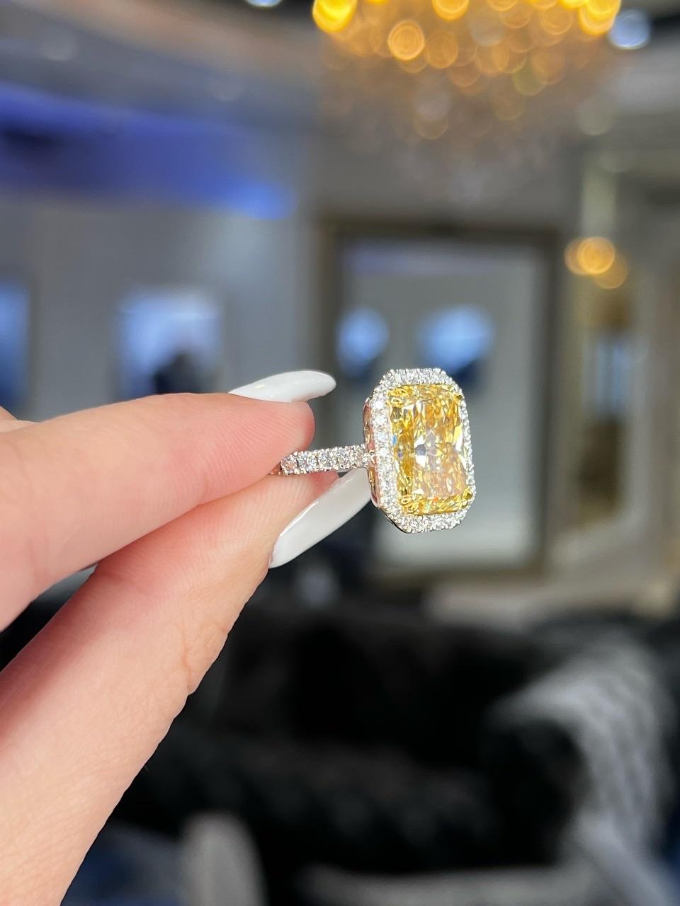 David Rosenberg 6.54 Ct Radiant Light Yellow GIA Diamond Engagement Ring For Sale 4