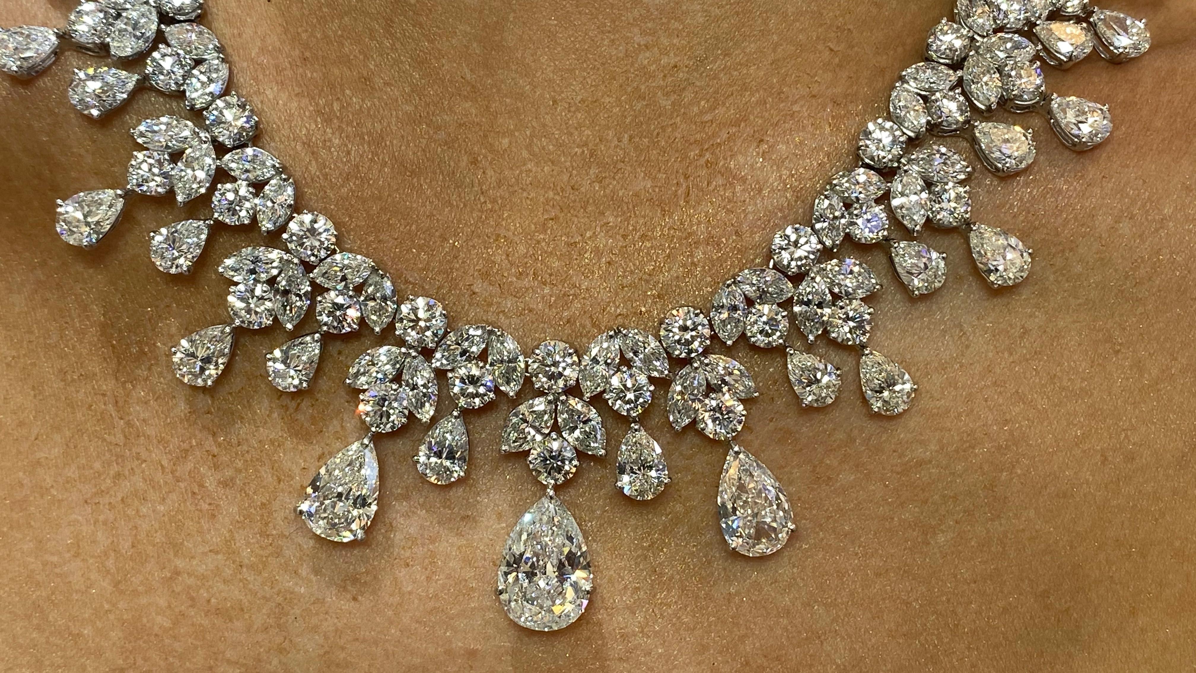 David Rosenberg Collier diadème en platine avec diamants de forme ronde et poire de 96 carats  Neuf - En vente à Boca Raton, FL