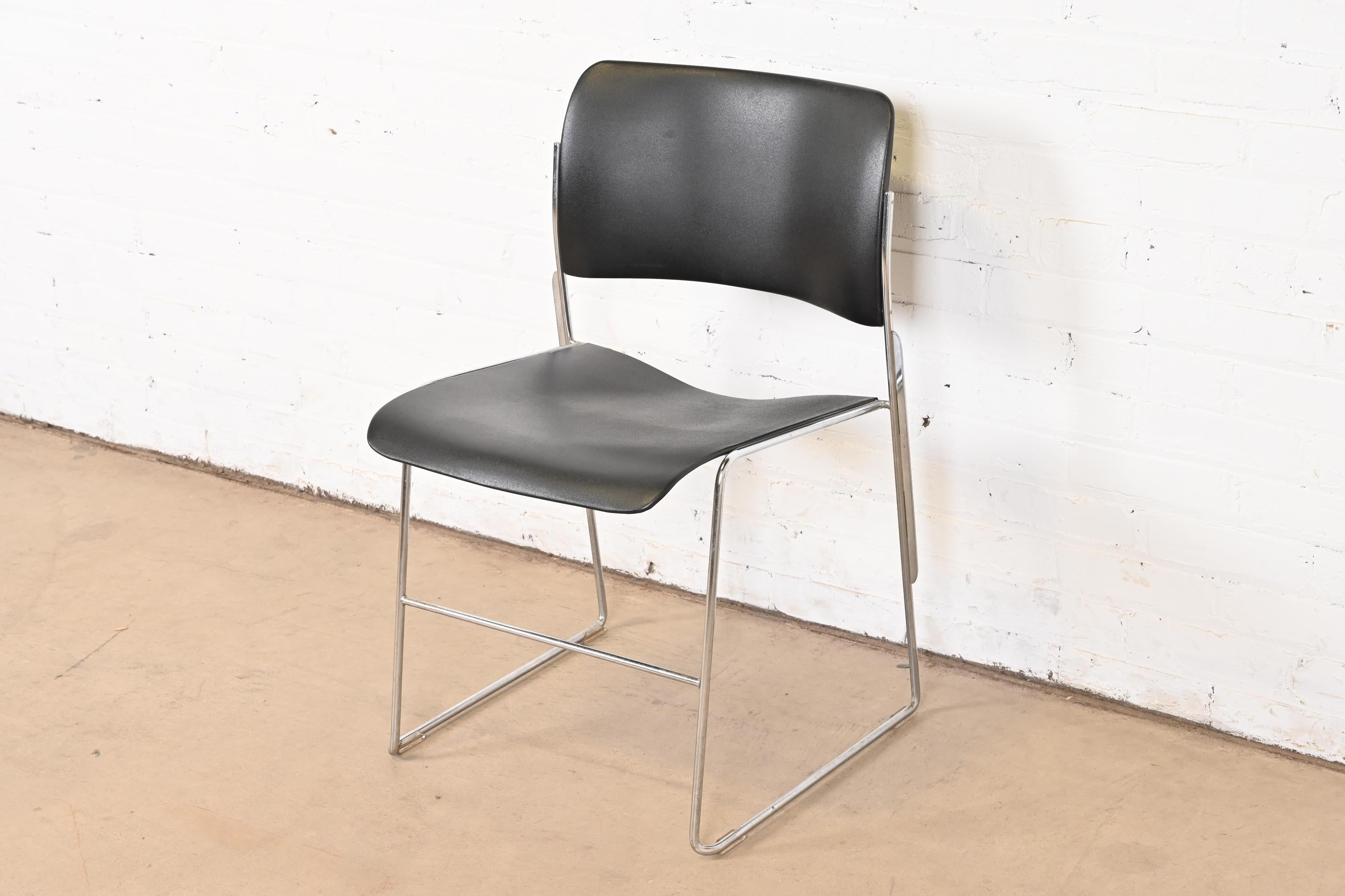 Mid-Century Modern David Rowland 40/4 Black and Chrome Side Chair For Sale
