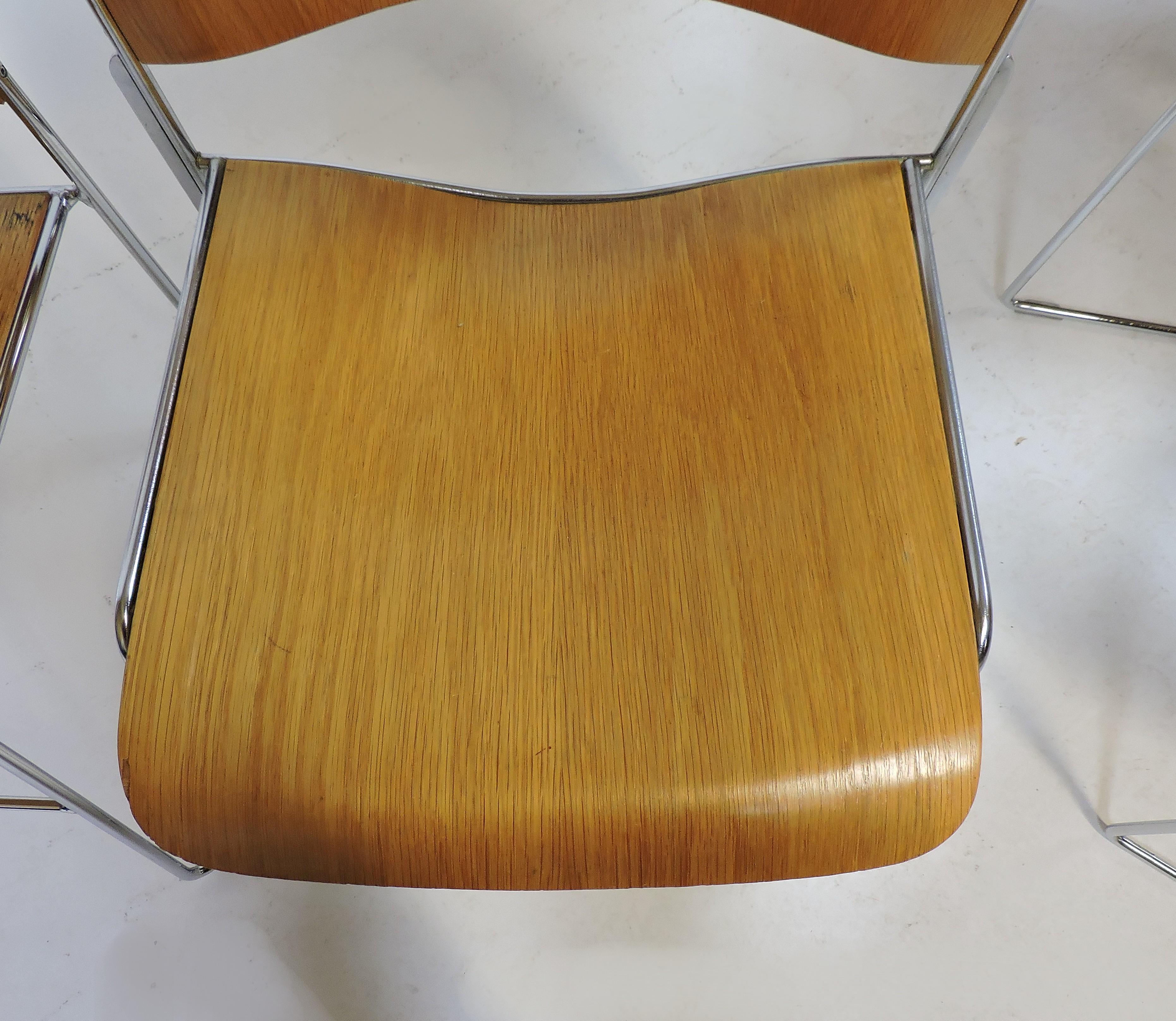 Late 20th Century David Rowland 40/4 Mid-Century Modern Bentwood Stackable Chair