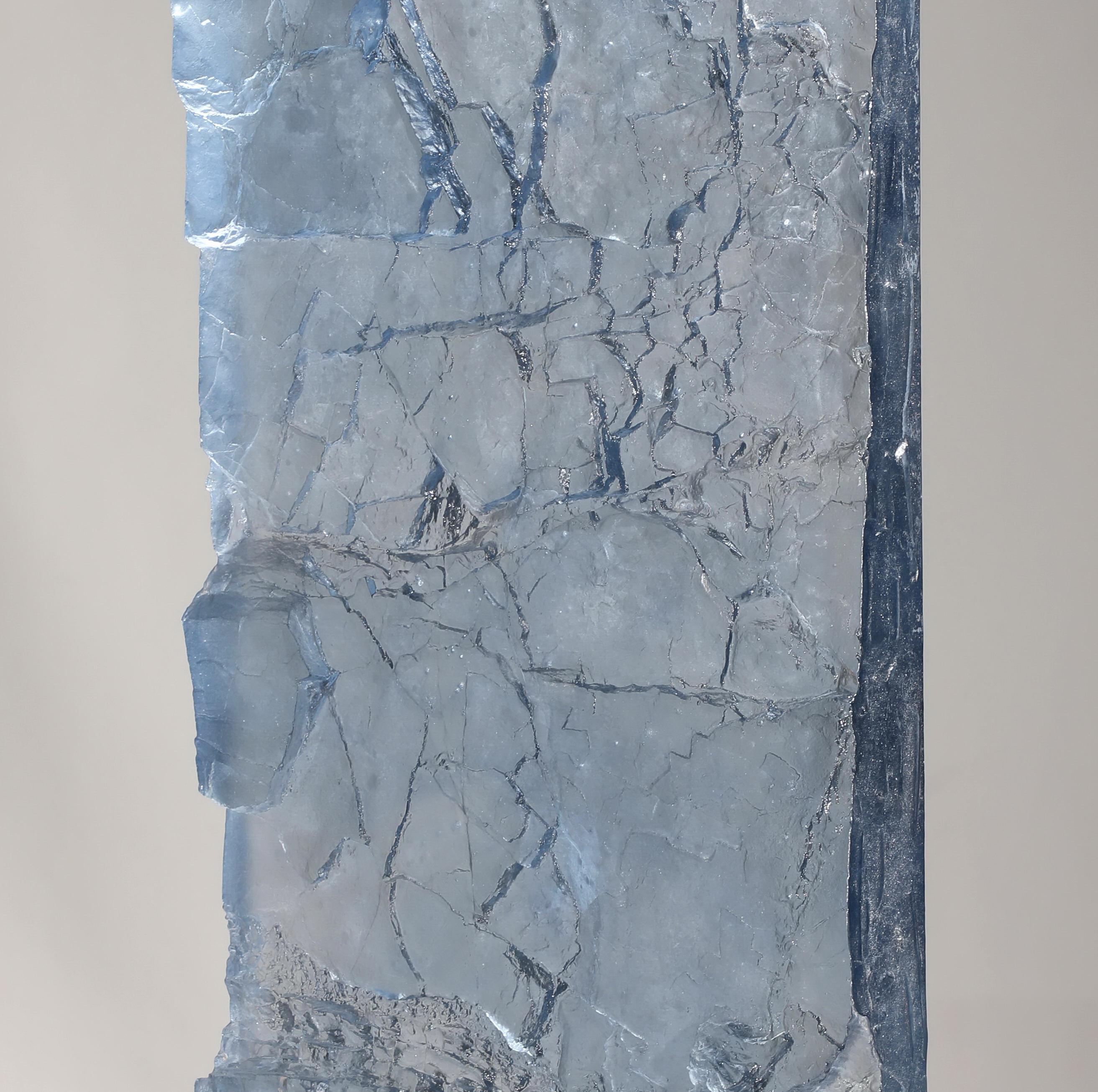 Sculpture contemporaine en verre coulé, 