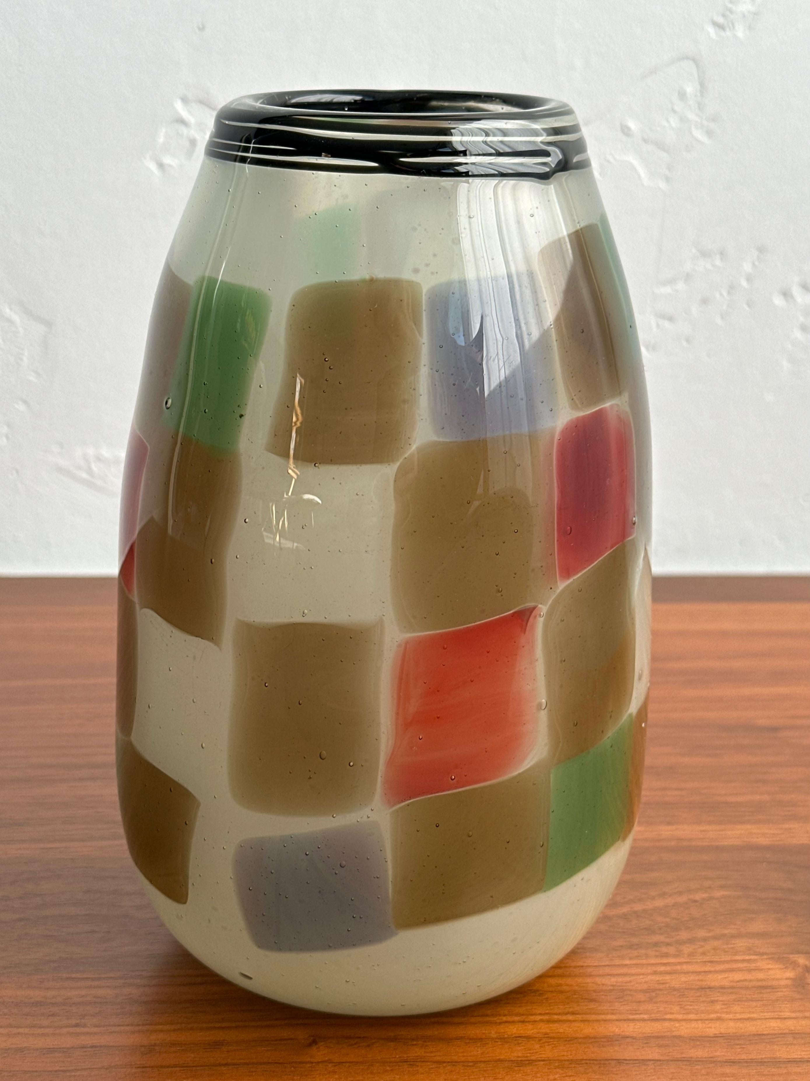 Jarrón marrón multicolor, escultura contemporánea de vidrio soplado de David Ruth en venta 1