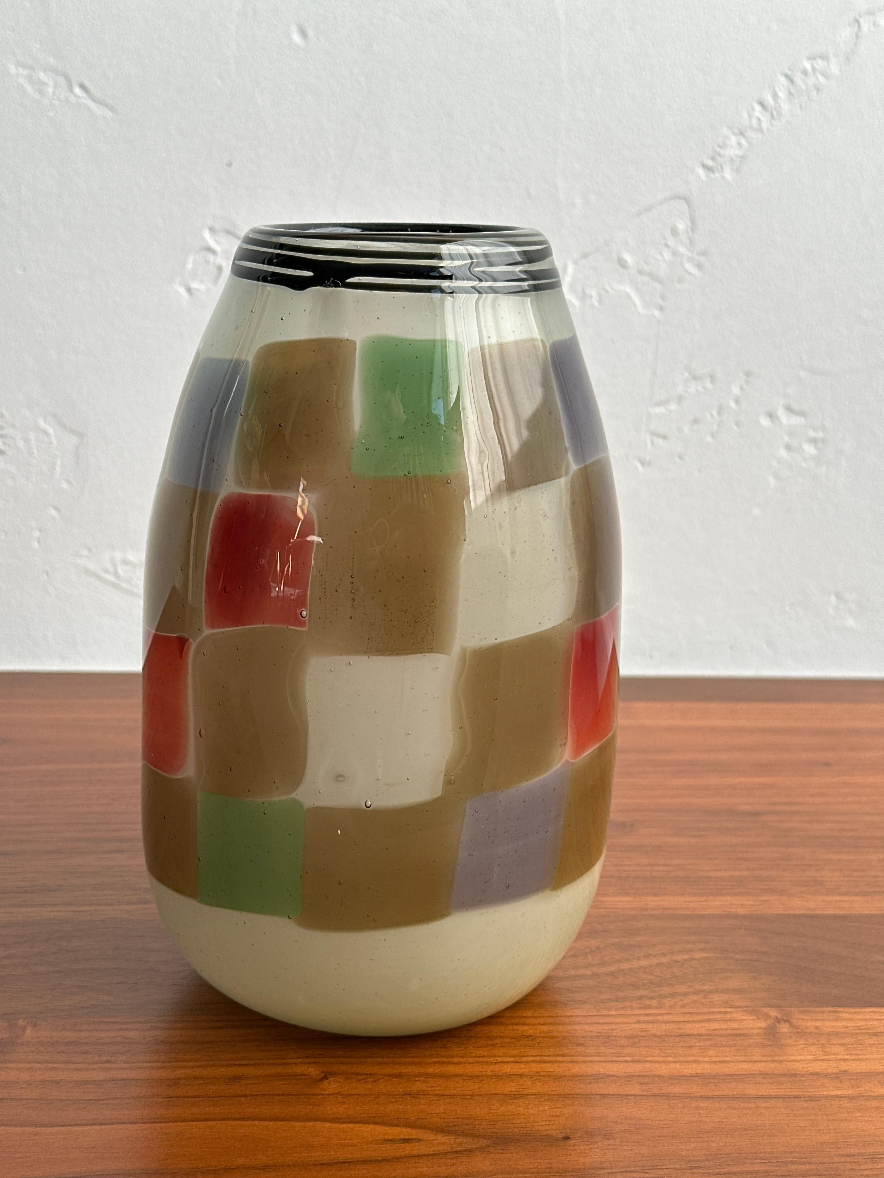 Jarrón marrón multicolor, escultura contemporánea de vidrio soplado de David Ruth en venta 2