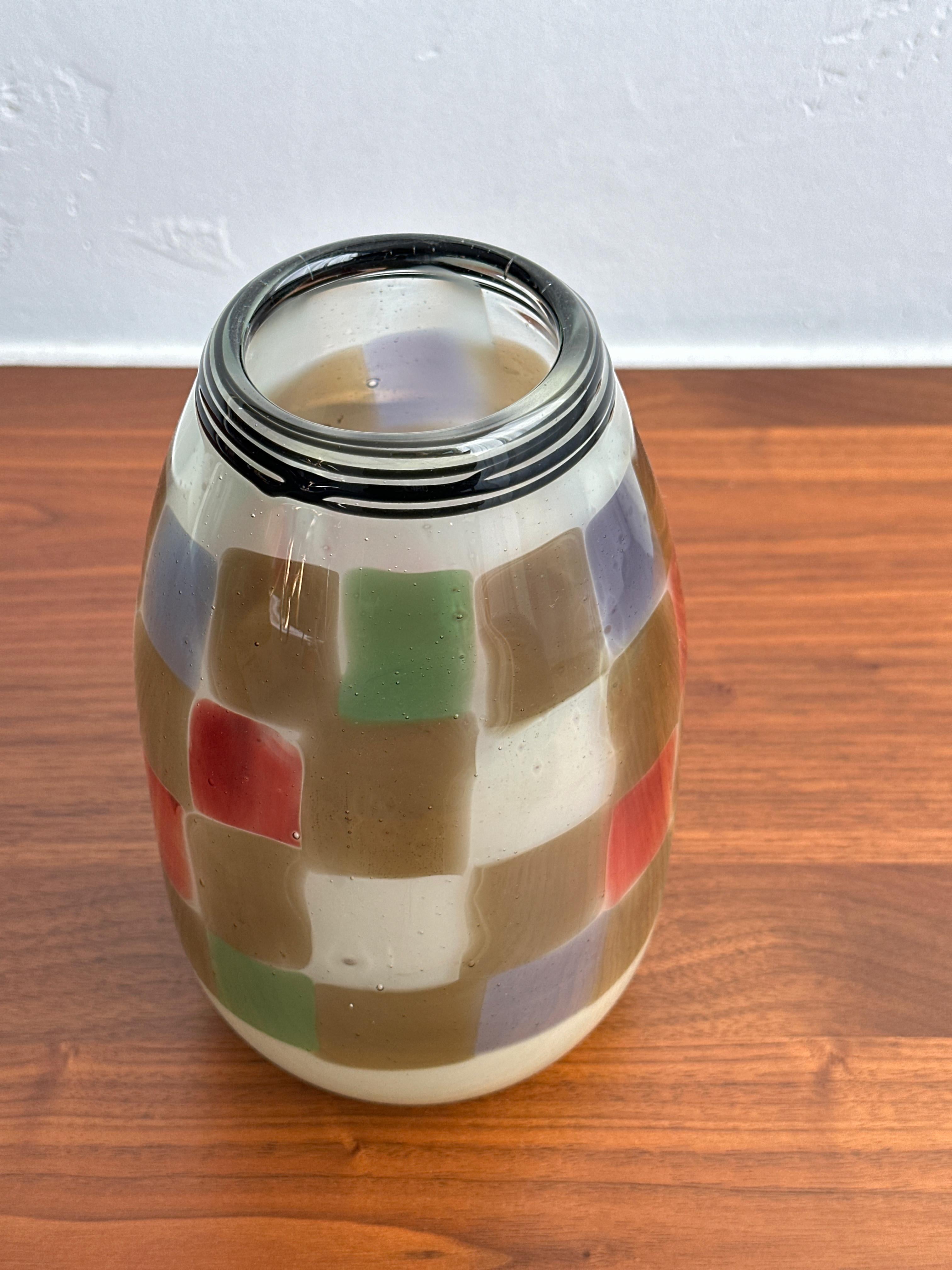 Jarrón marrón multicolor, escultura contemporánea de vidrio soplado de David Ruth en venta 3
