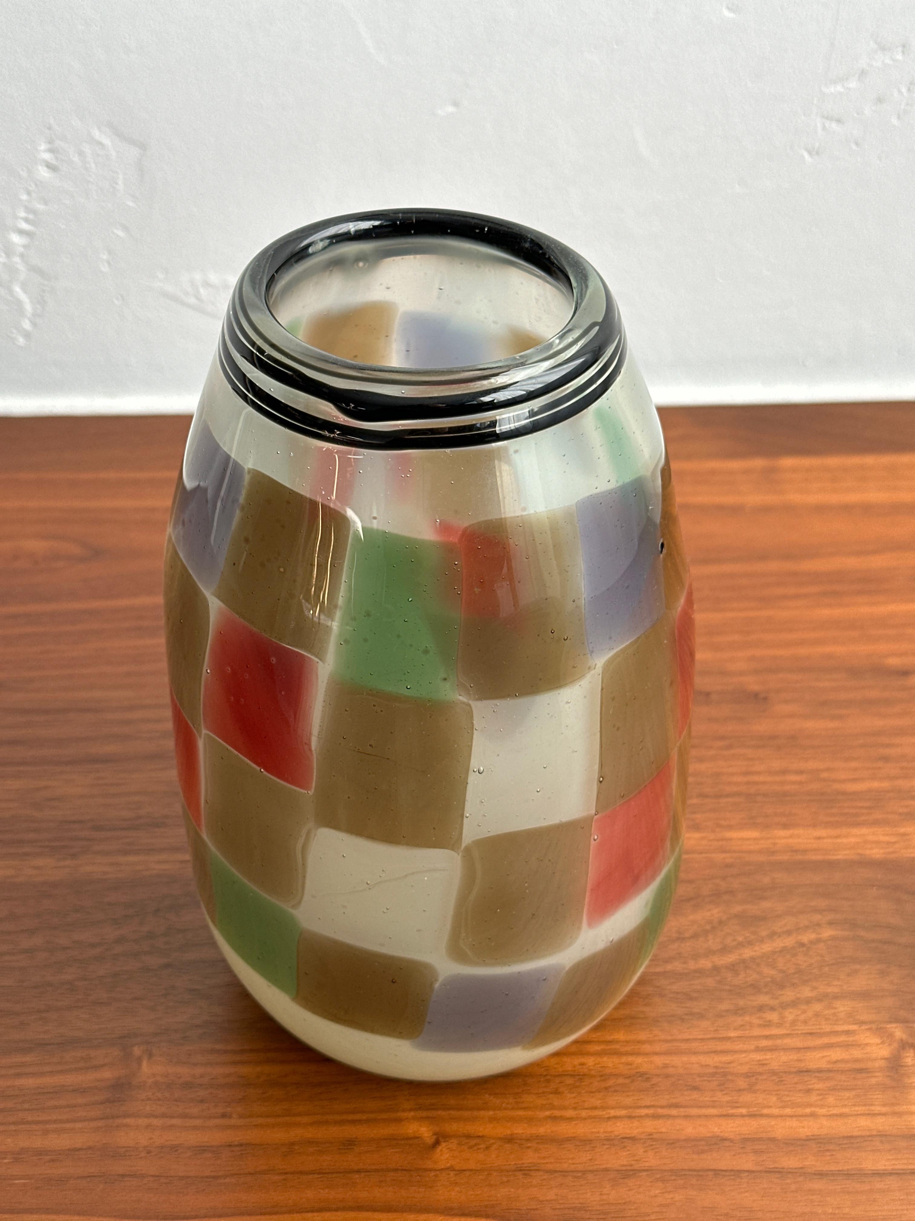 Jarrón marrón multicolor, escultura contemporánea de vidrio soplado de David Ruth en venta 4