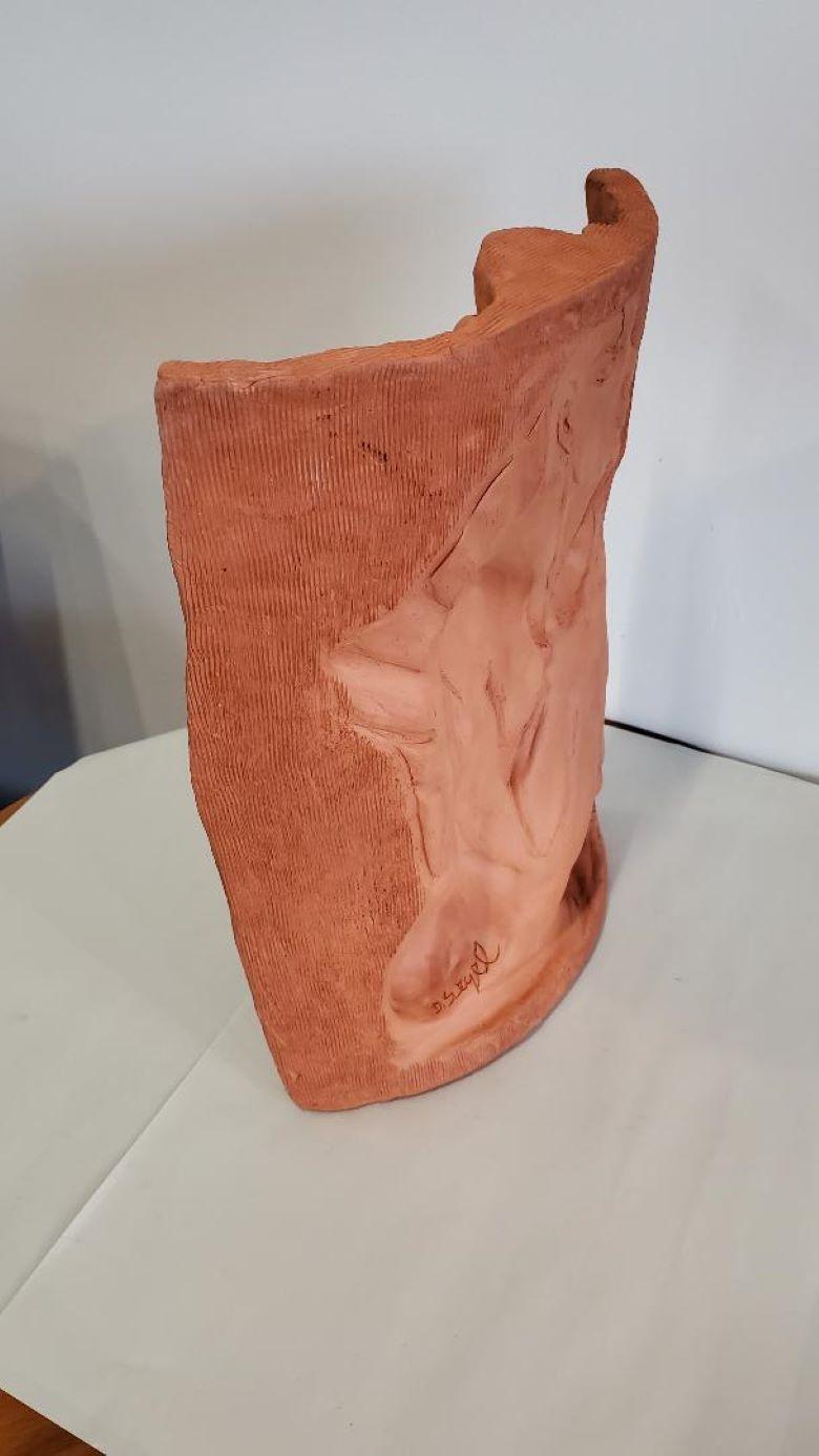 DAVID SEGEL Sculpture Large Terracotta Double Sided Curved  en vente 7