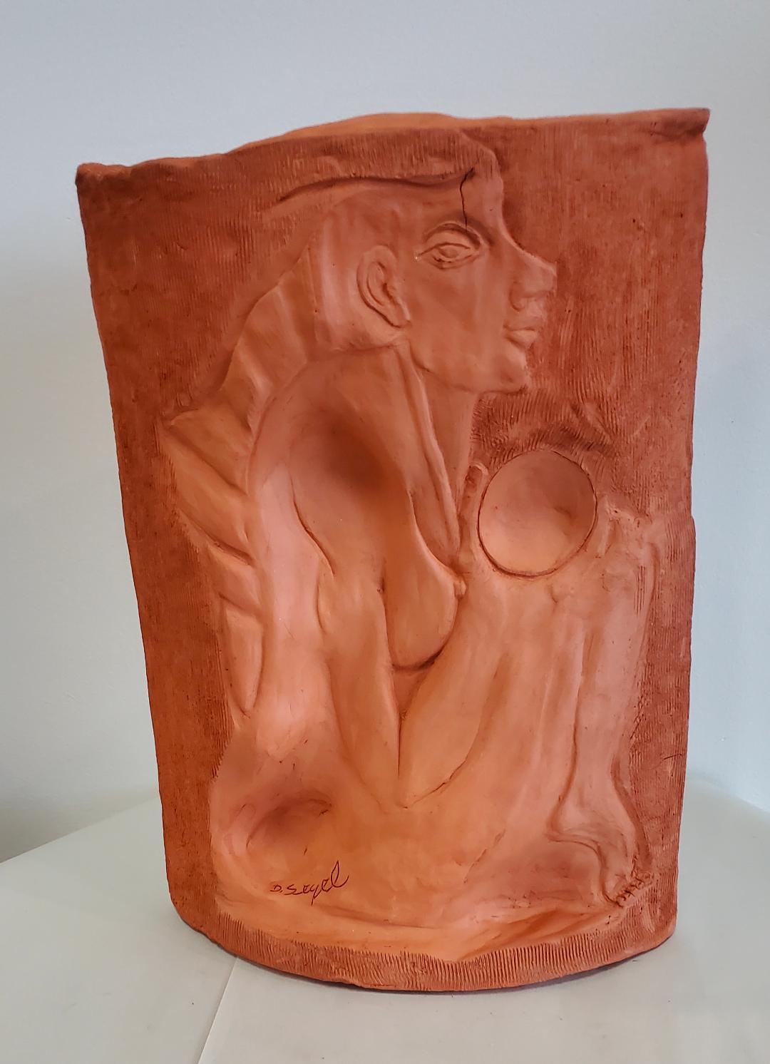 Mid-Century Modern DAVID SEGEL Sculpture Large Terracotta Double Sided Curved  en vente