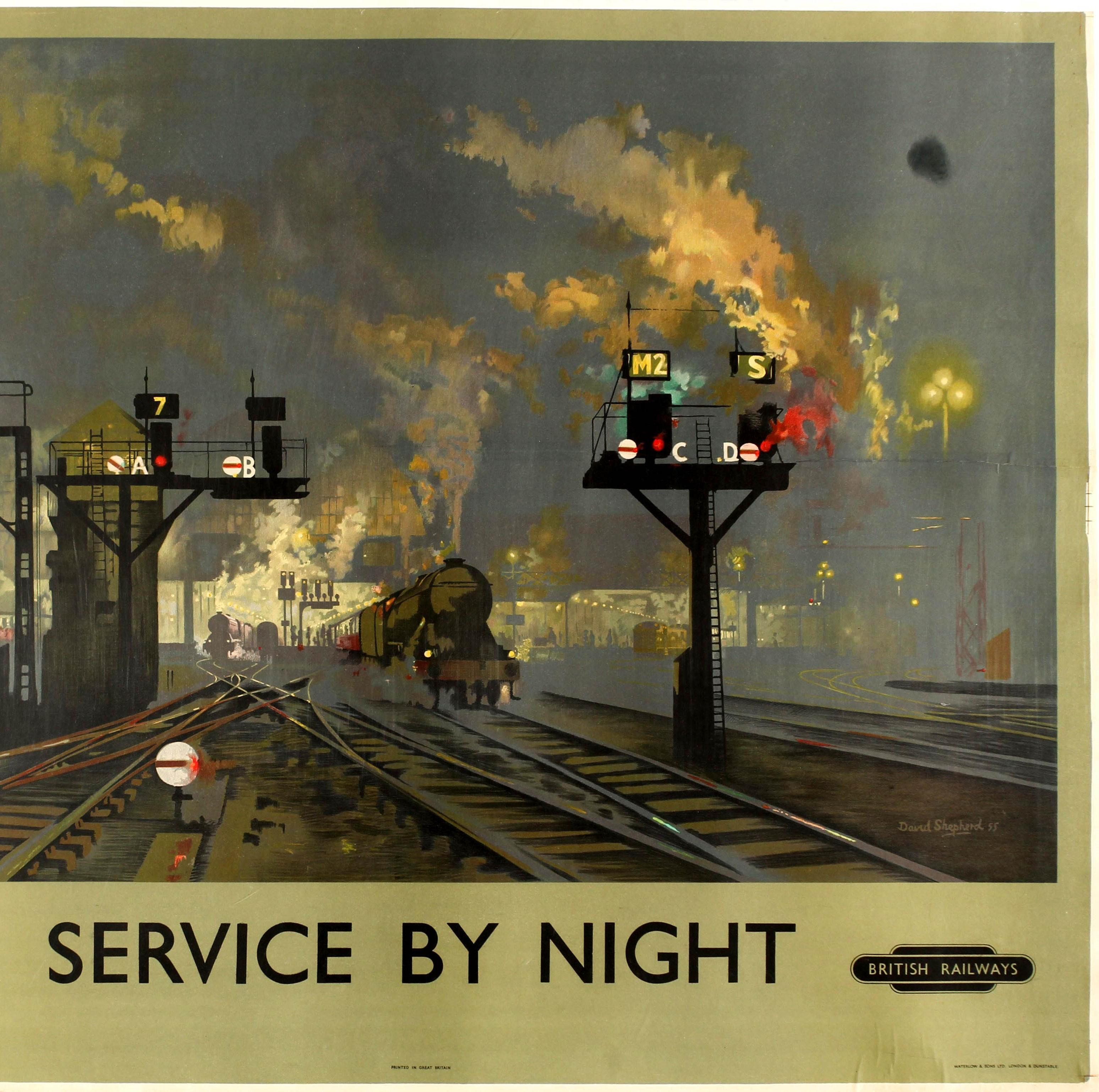 Affiche vintage originale des chemins de fer britanniques - Service by Night - avec un superbe dessin de David Shepherd (1931-2017) représentant un train à vapeur traversant une jonction de voies ferrées en passant devant les portiques de