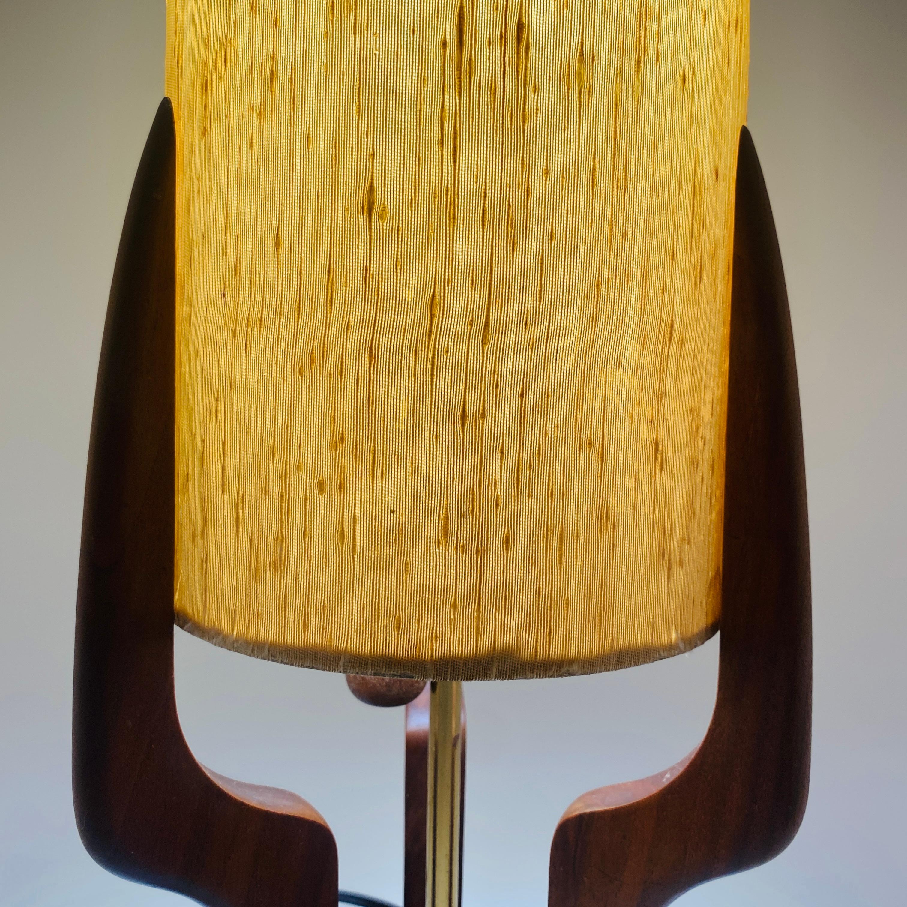 David Shreve Tischlampen aus Nussbaumholz für W. H. Woolums 1960er Jahre im Angebot 6