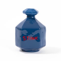 David Shrigley, Stink - Keramikskulptur in Originalverpackung, Zeitgenössische Kunst
