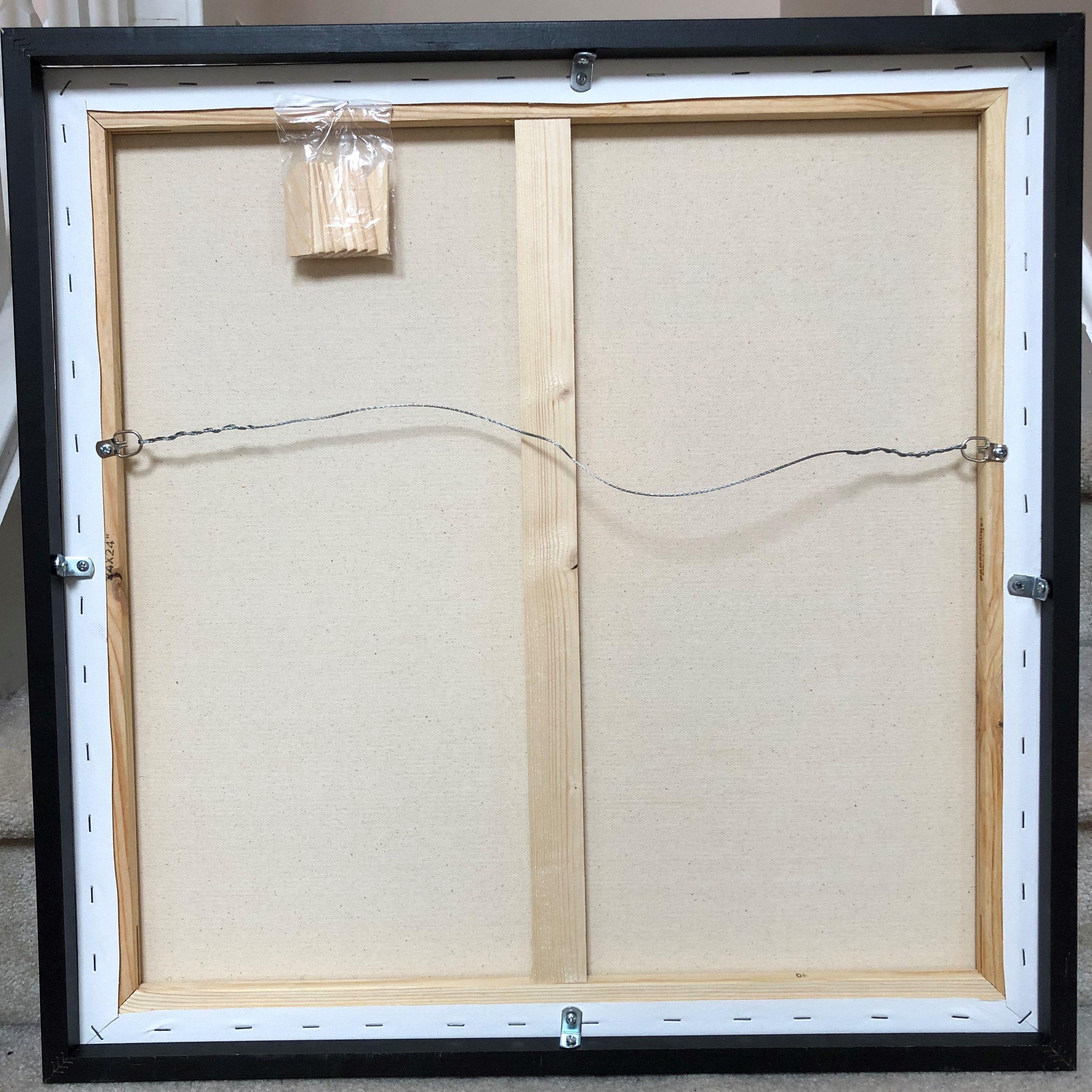 Mi piace collezionare tutto ciò che è colorato e che sarebbe divertente dipingere in una natura morta.  Avevo conservato alcune scatole di orologi e le ho disposte in una natura morta nel mio studio con una luce intensa e un'ombra proiettata.  È