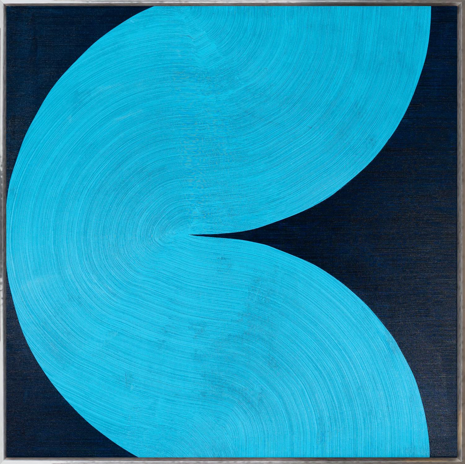 "Harmonia 30-5-II" is a framed acrylic painting on canvas by David Skillicorn, with a large abstract organic form in a dynamic shade of cerulean in a deep field of navy blue. 

This piece is finished in a silver floater frame with subtle beveling