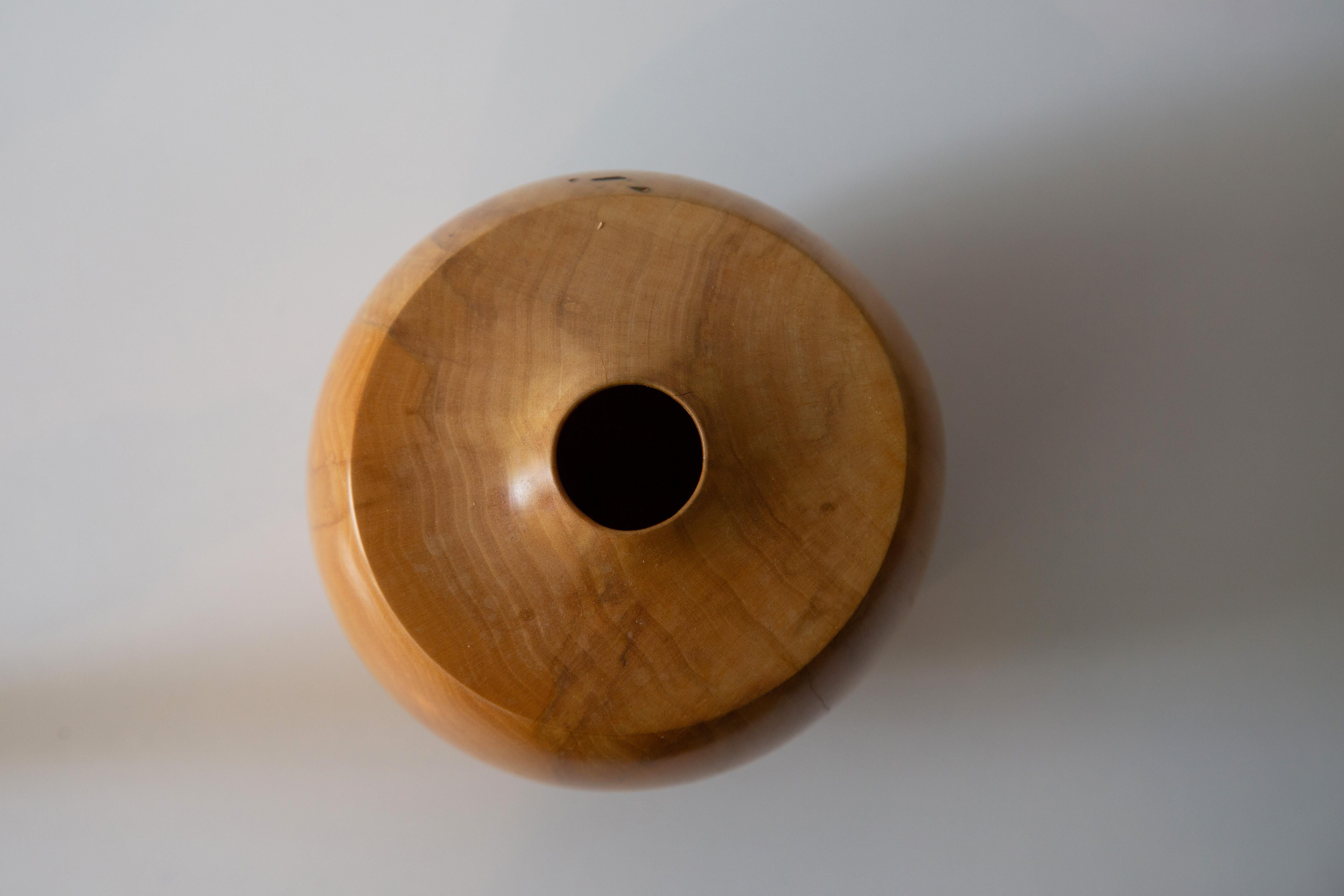 Late 20th Century David Souza Box Elder Studio Wood Turned Bud Vase