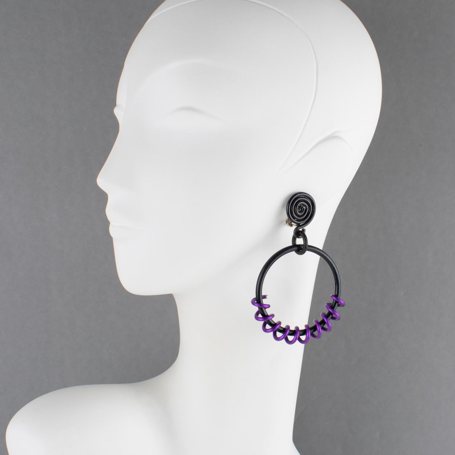 Pendientes de clip de aluminio en espiral bicolor David Spada Modernista en venta