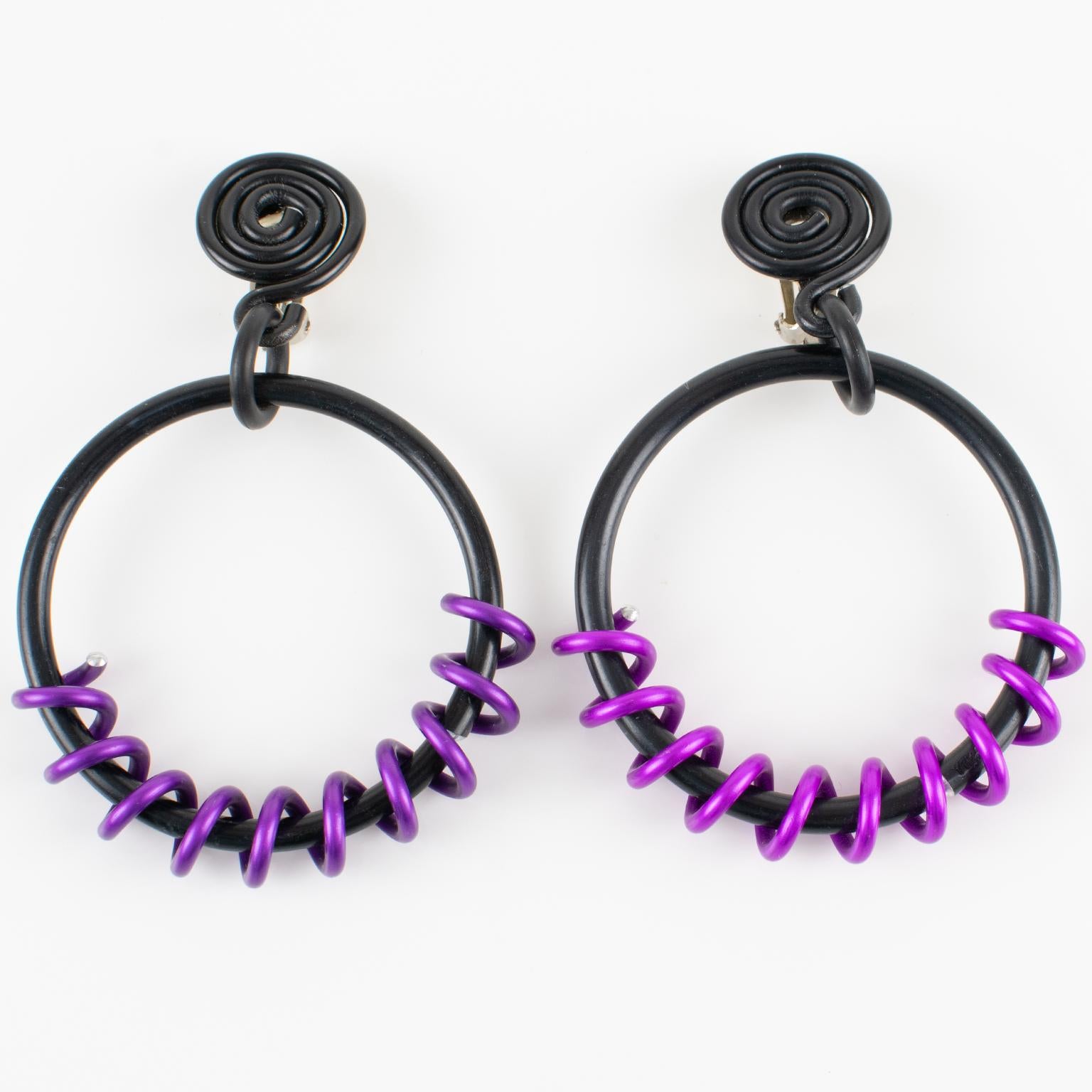 Pendientes de clip de aluminio en espiral bicolor David Spada en venta 4