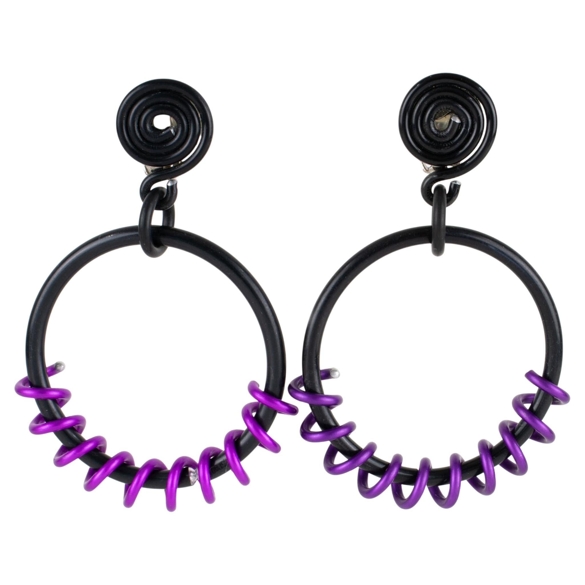 Pendientes de clip de aluminio en espiral bicolor David Spada