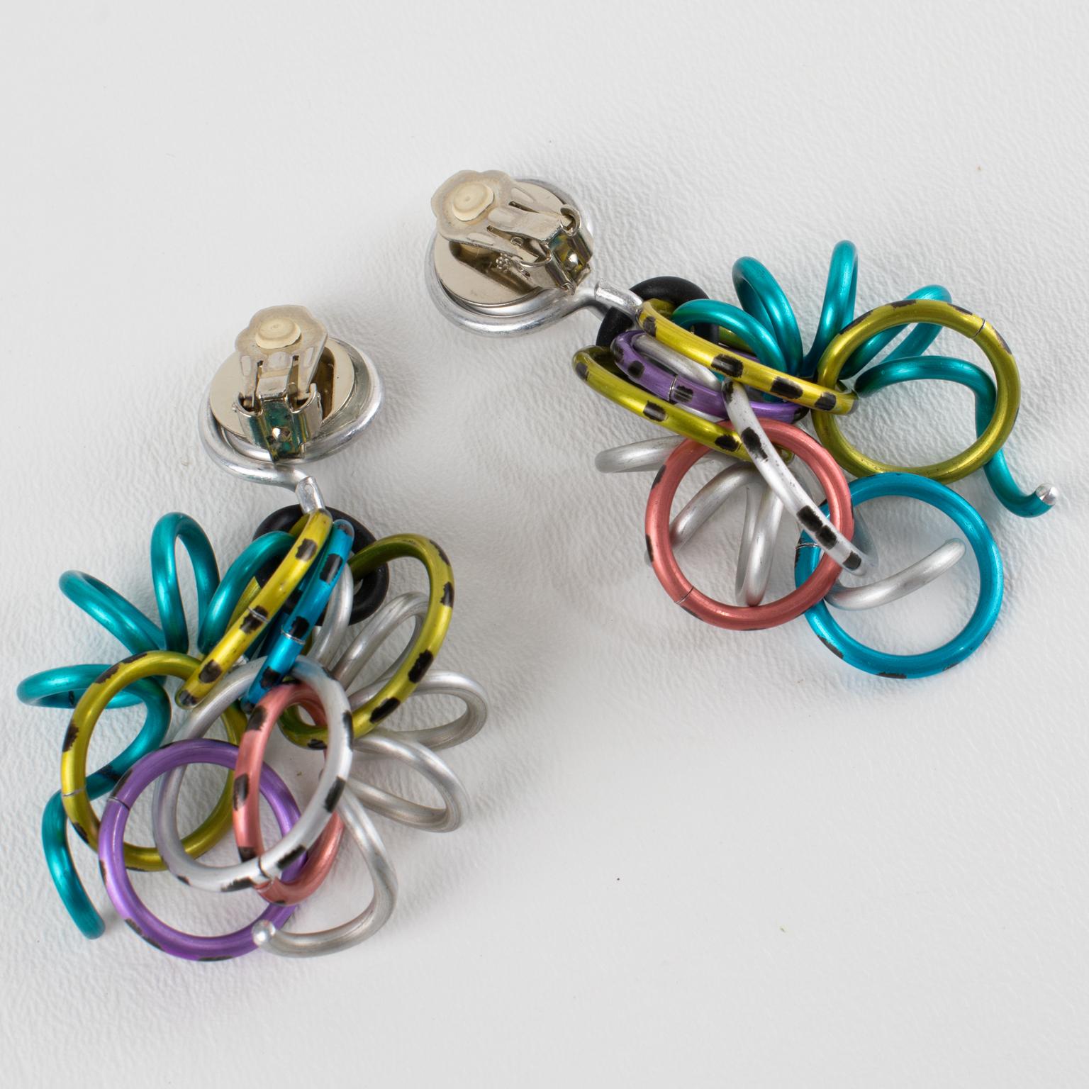 David Spada Orecchini a clip arcobaleno e argento in alluminio in vendita 1