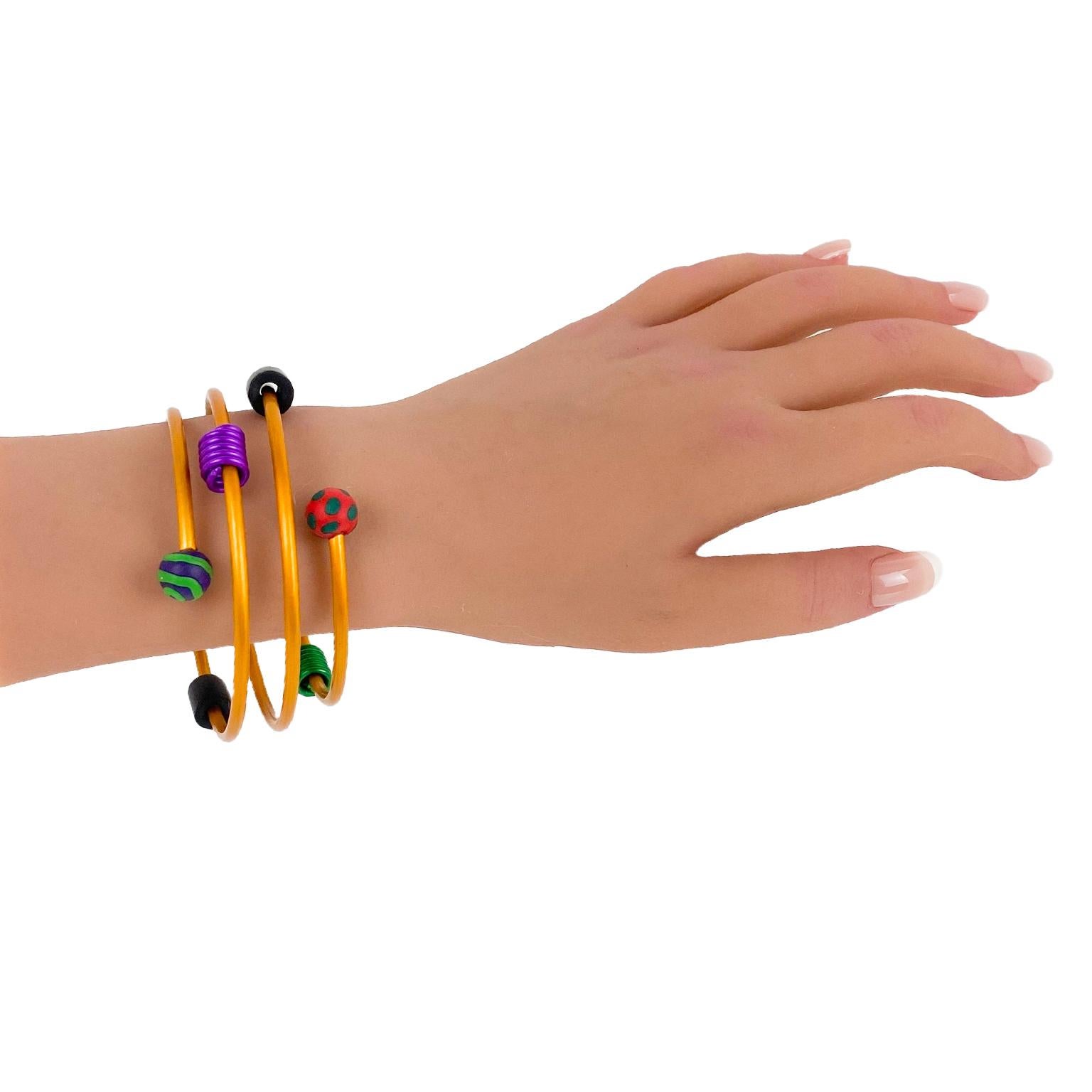 Pulsera modernista de caucho y aluminio multicolor David Spada en venta 2
