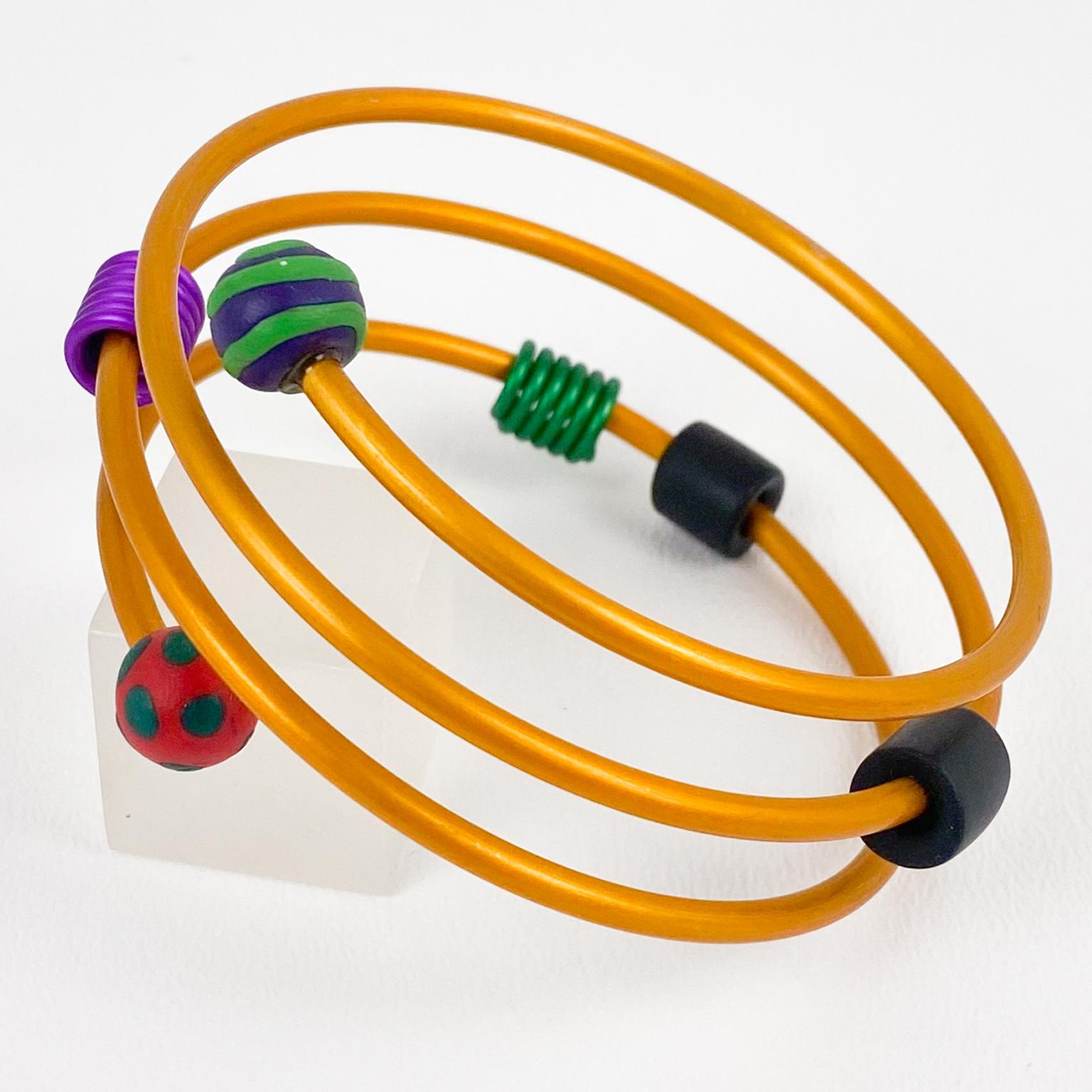 Pulsera modernista de caucho y aluminio multicolor David Spada en venta 3