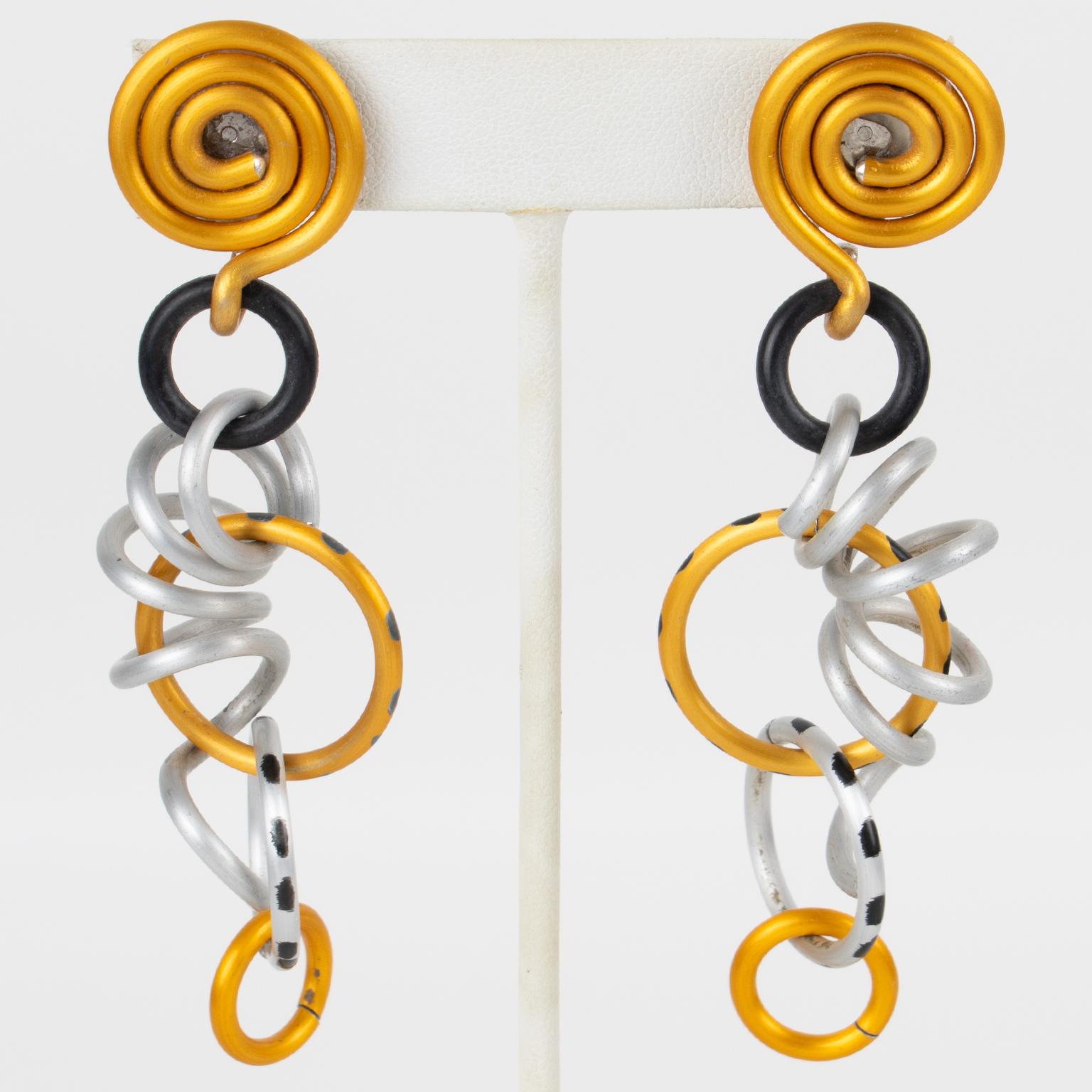 David Spada New York Ohrhänger aus Gold und Silber Aluminium aus Aluminium im Angebot 2
