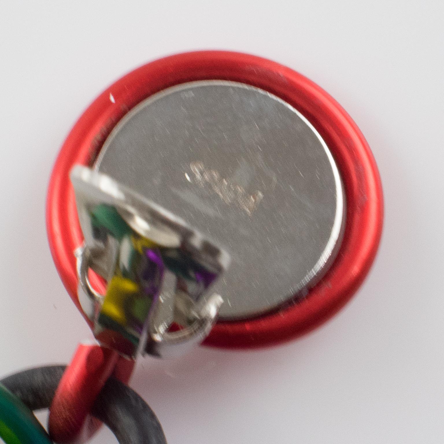David Spada Regenbogen-Ohrclips aus Aluminium mit Deckel und Ringen Damen im Angebot