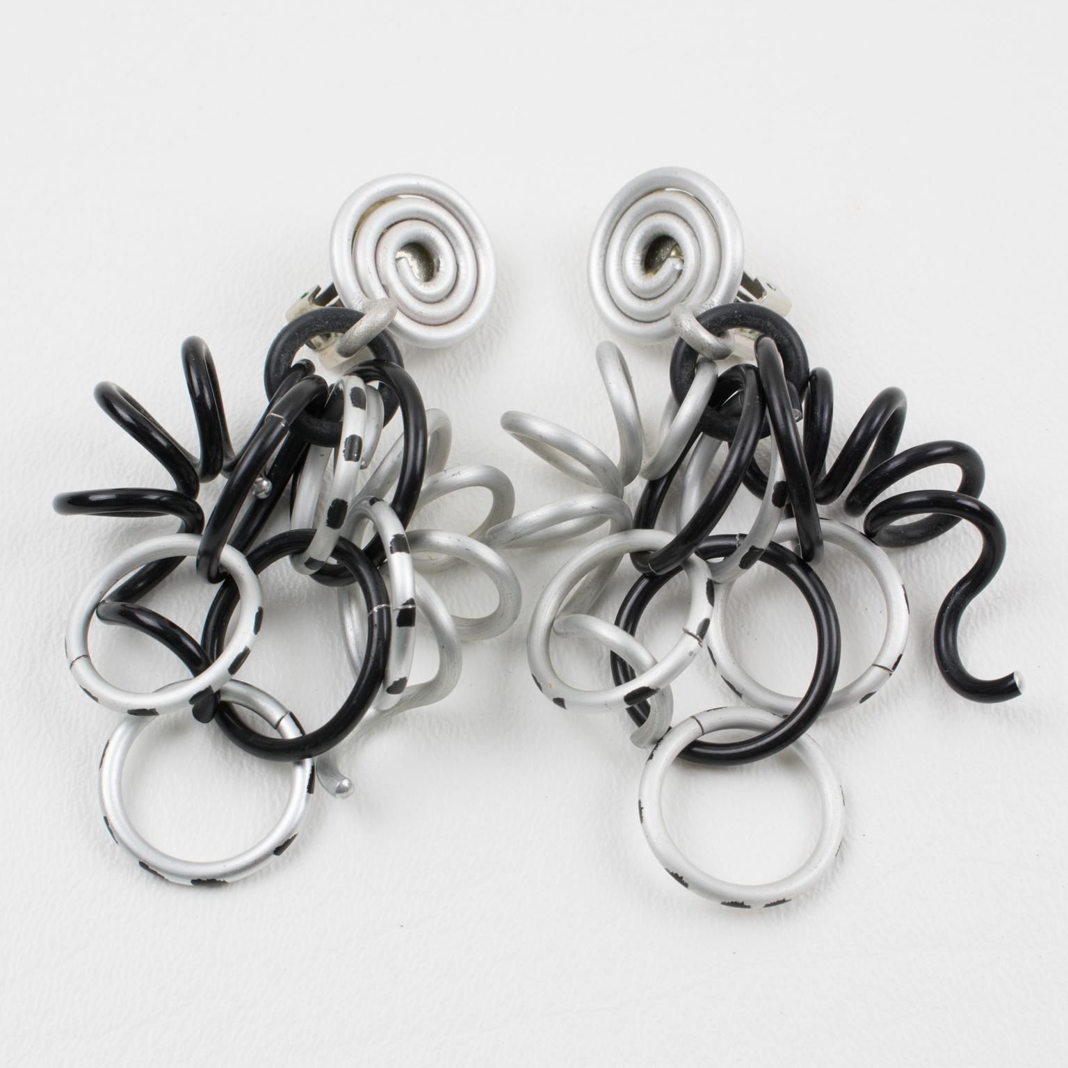Modernist David Spada Space Age Black Silver Aluminum Dangle Clip Earrings