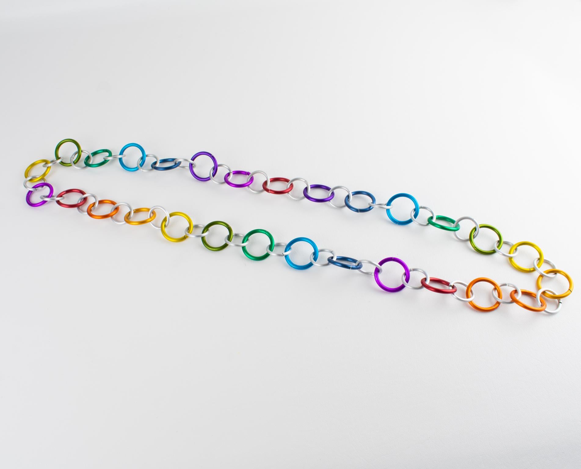 David Spada Space Age Multicolor Aluminium Extra-Long Halskette Damen im Angebot