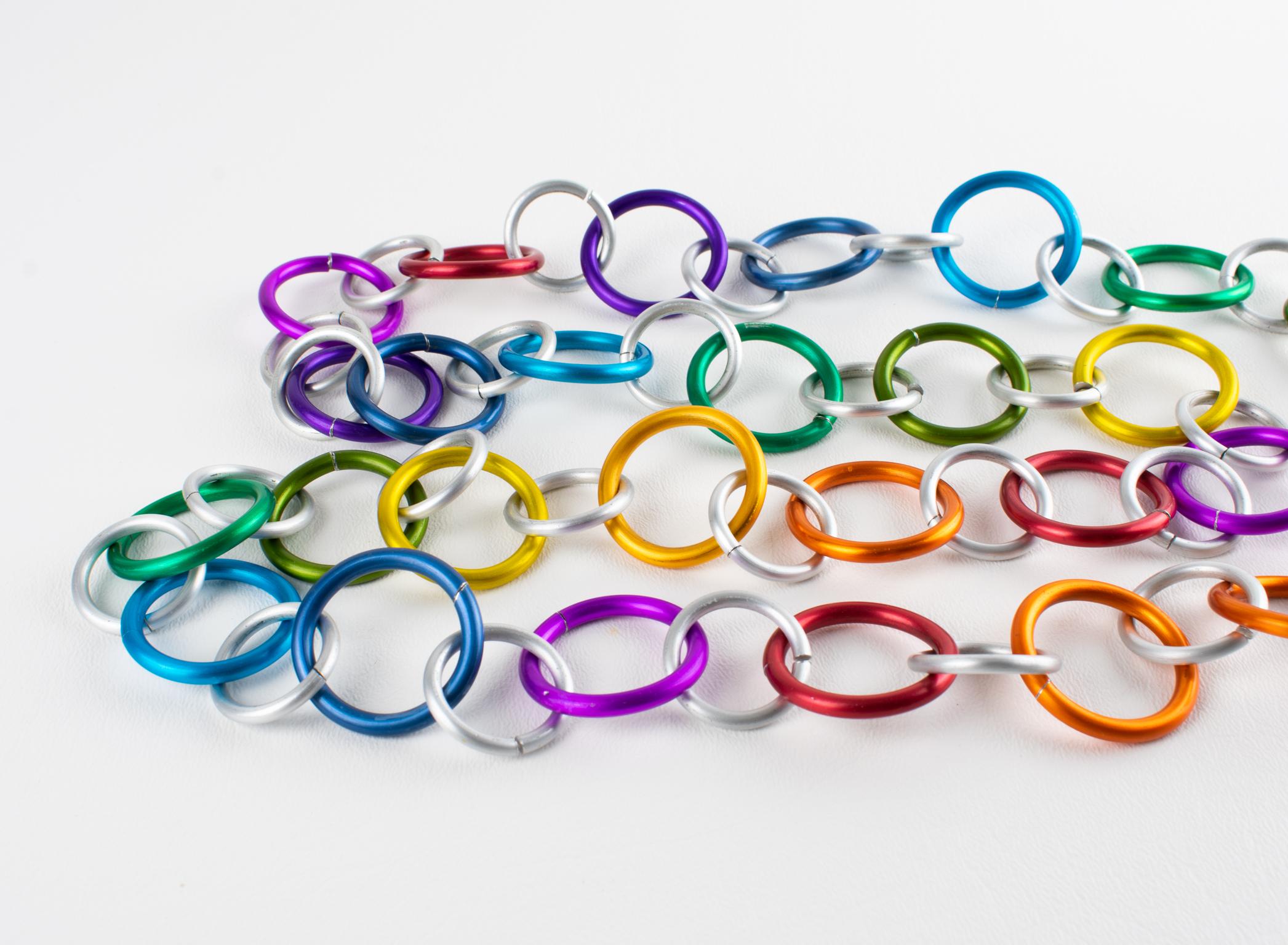 David Spada Space Age Multicolor Aluminium Extra-Long Halskette im Angebot 3