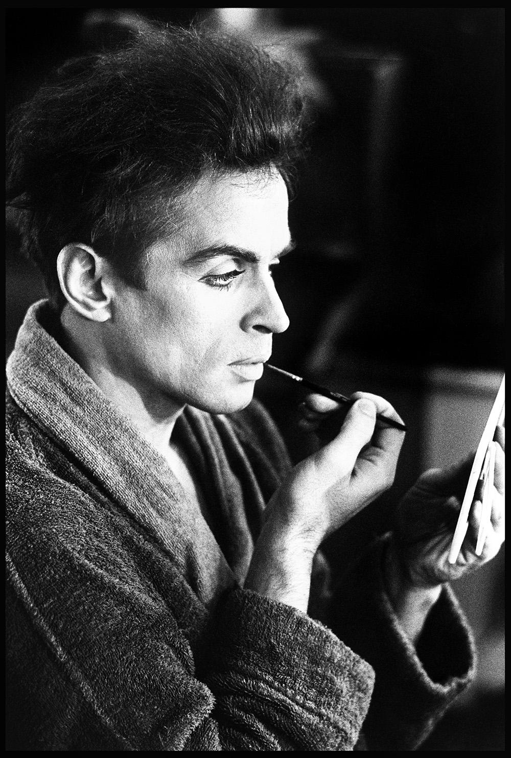 David Steen Color Photograph - Rudolf Nureyev – Applying His Make-Up for the Filming of ‘Valentino’, London