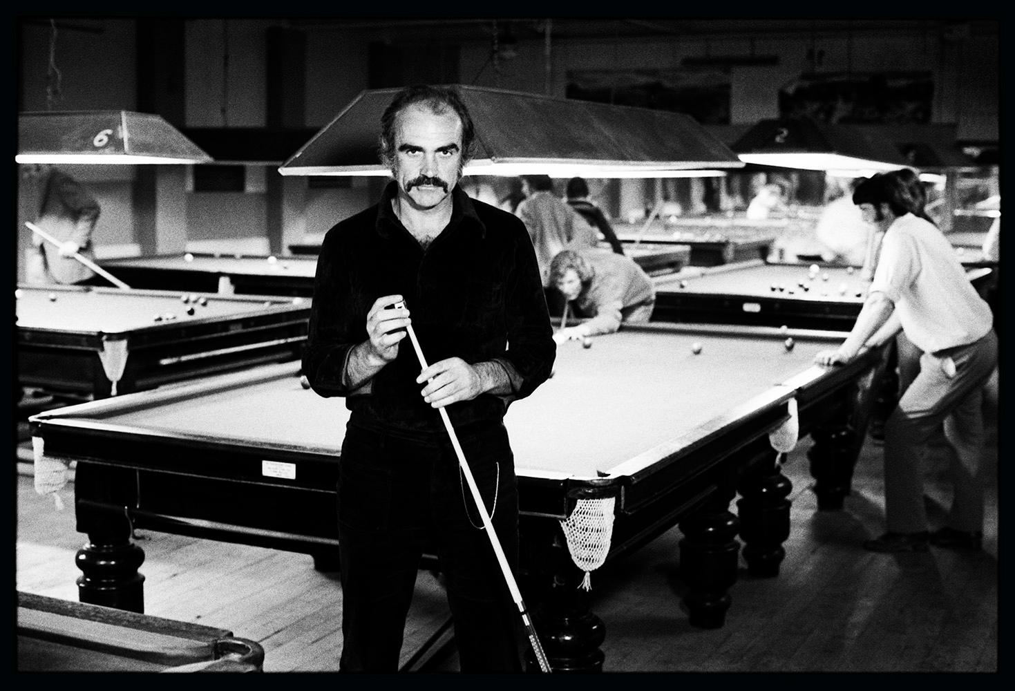 Black and White Photograph di David Steen - Sean Connery - Contea di Wicklow, Irlanda, 1973  Edizione limitata