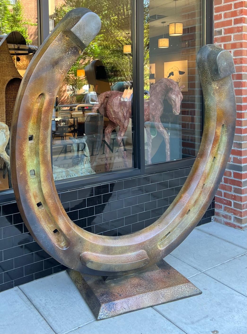 David Tanych Abstract Sculpture - Horseshoe