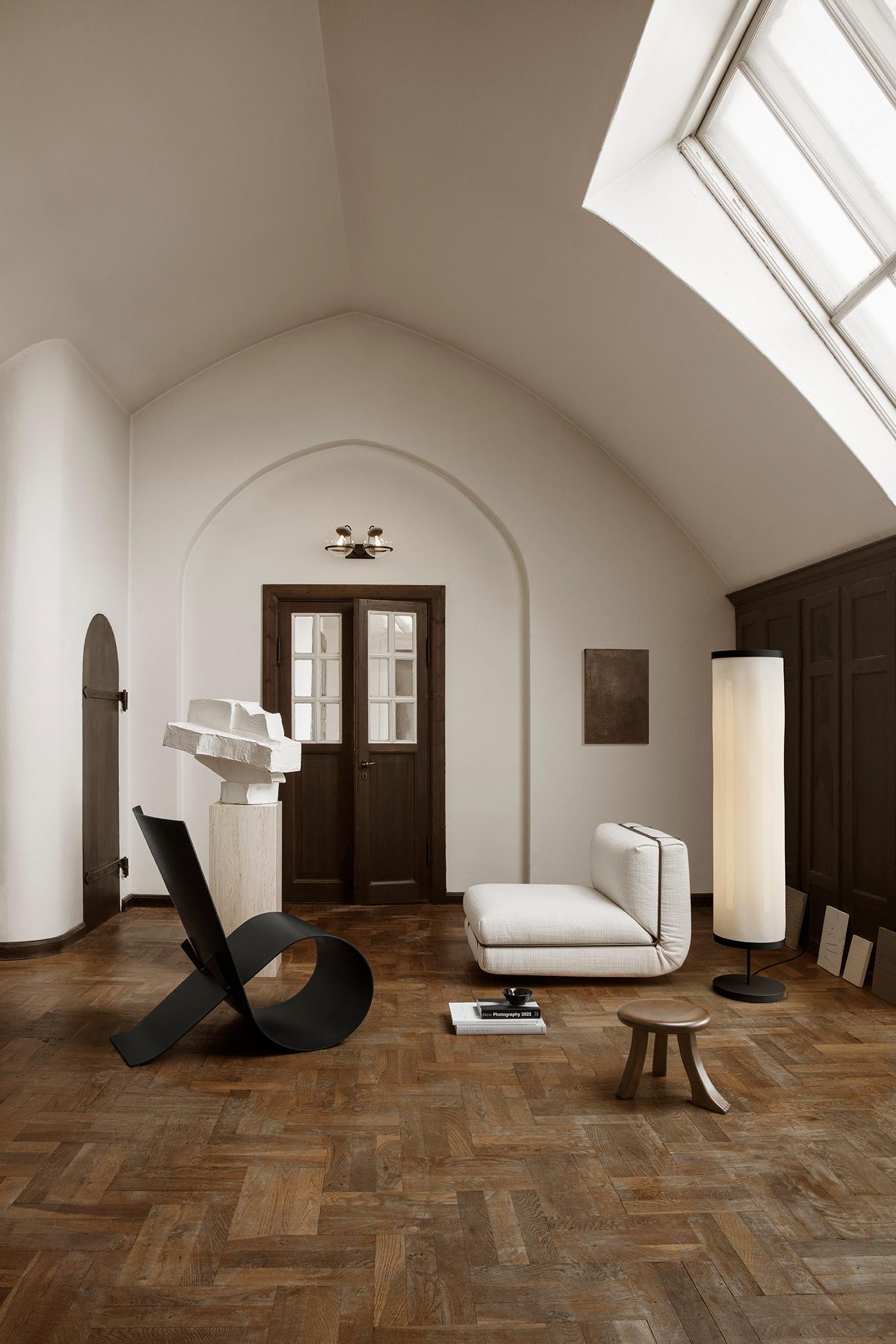 XXI secolo e contemporaneo David Thulstrup Lampada da terra Isol 30/76 Crema per Astep in vendita