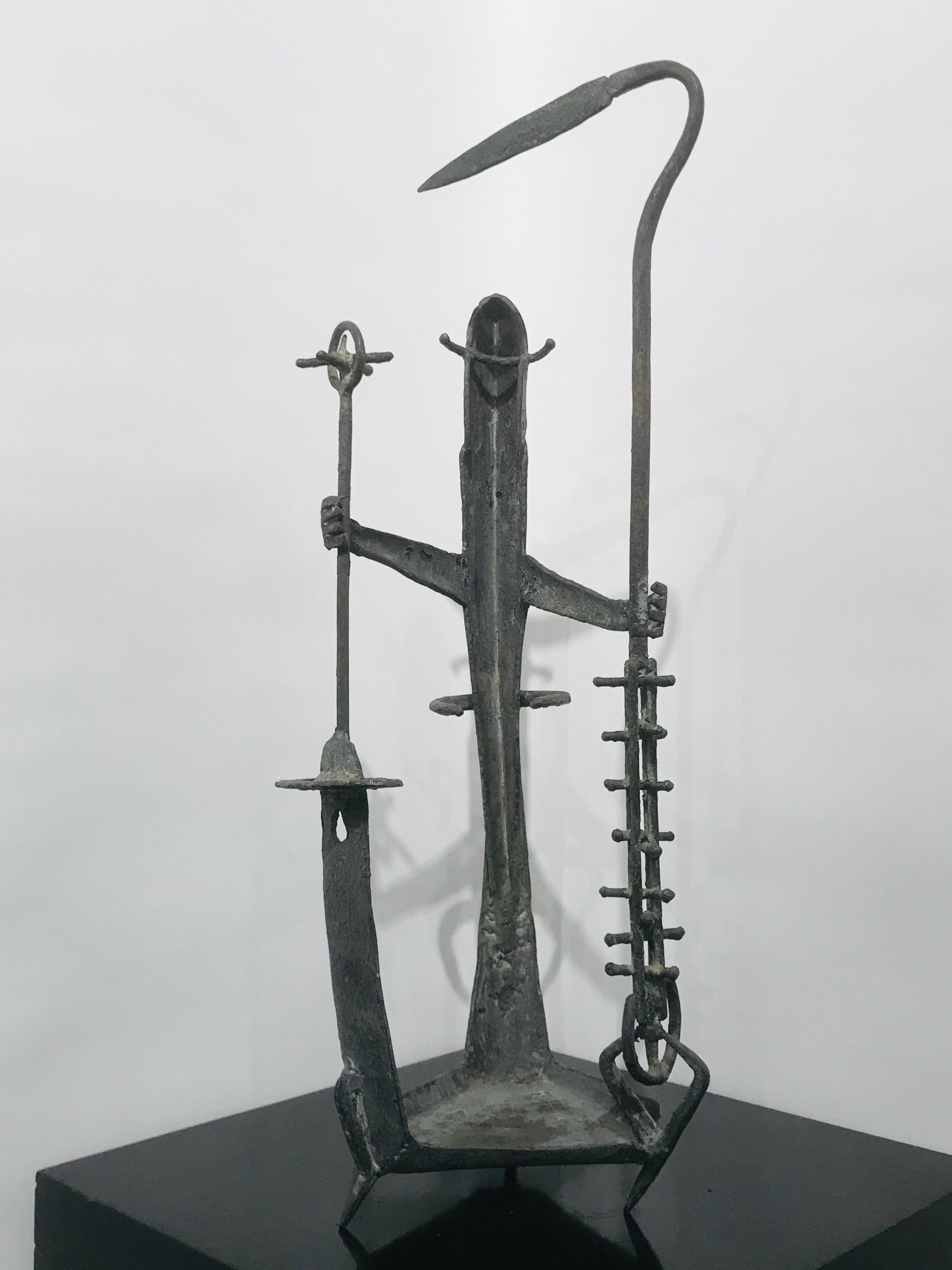 1907 - 2000
Tolerton was a bay area artist known for iron sculptures 
His art was shown at LACMA, De Young Museum, Oakland Museum, Denver Museum and many other art venues.
This piece is a fine example of his aesthetics.
Though intended as a