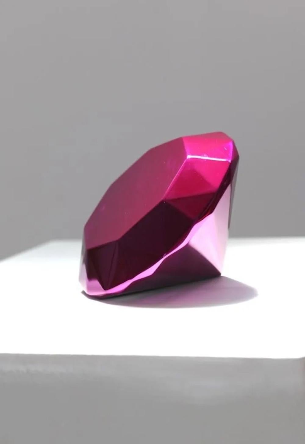 Pink Rose Diamond - Sculpture by David Uessem